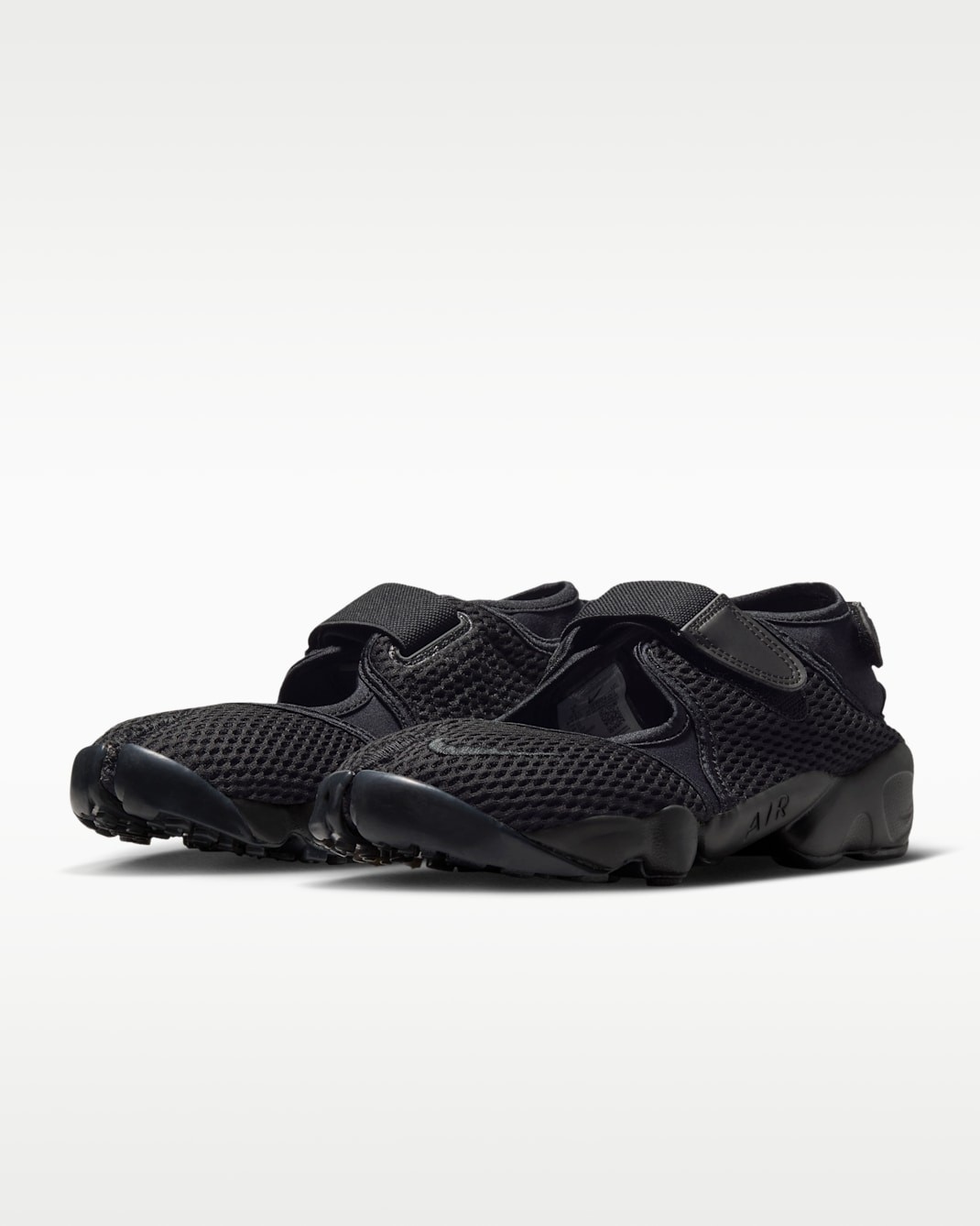 NIKE Women’s Air Rift Mesh IW8074-001 Black White Black