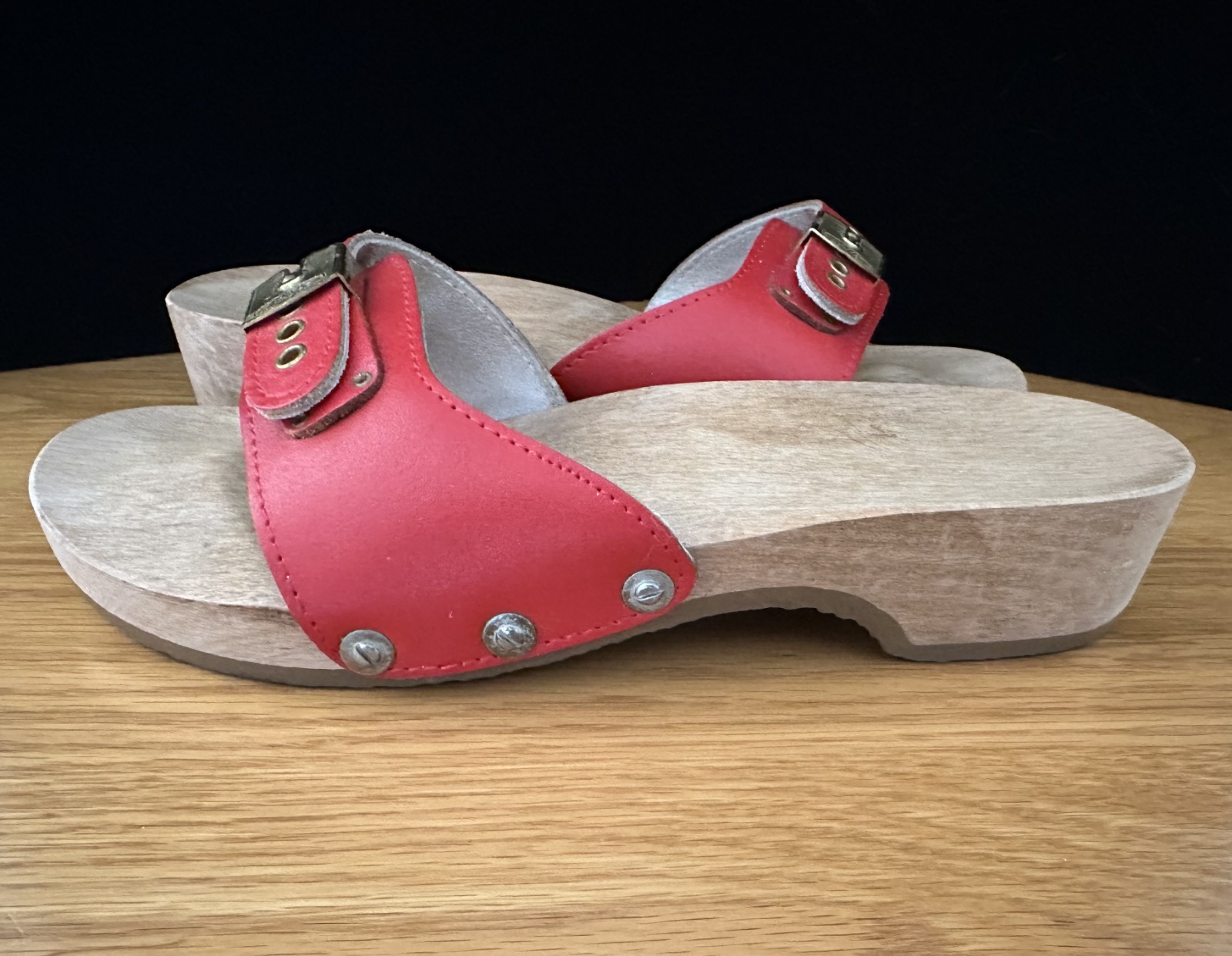Dr Scholl’s Wood & Leather Exercise Sandals Red Made in Austria Size 7