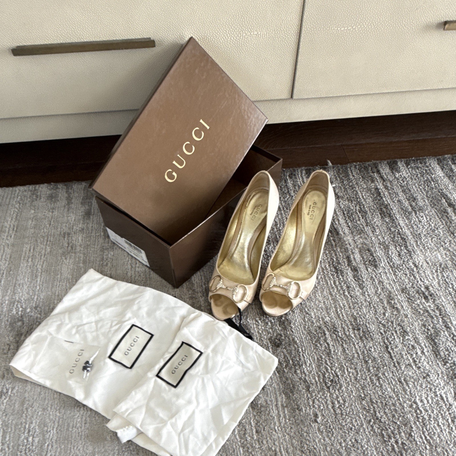 Gucci Women’s Beige Leather & 100% Silk Open Toe Pump Stiletto Heels 8.5