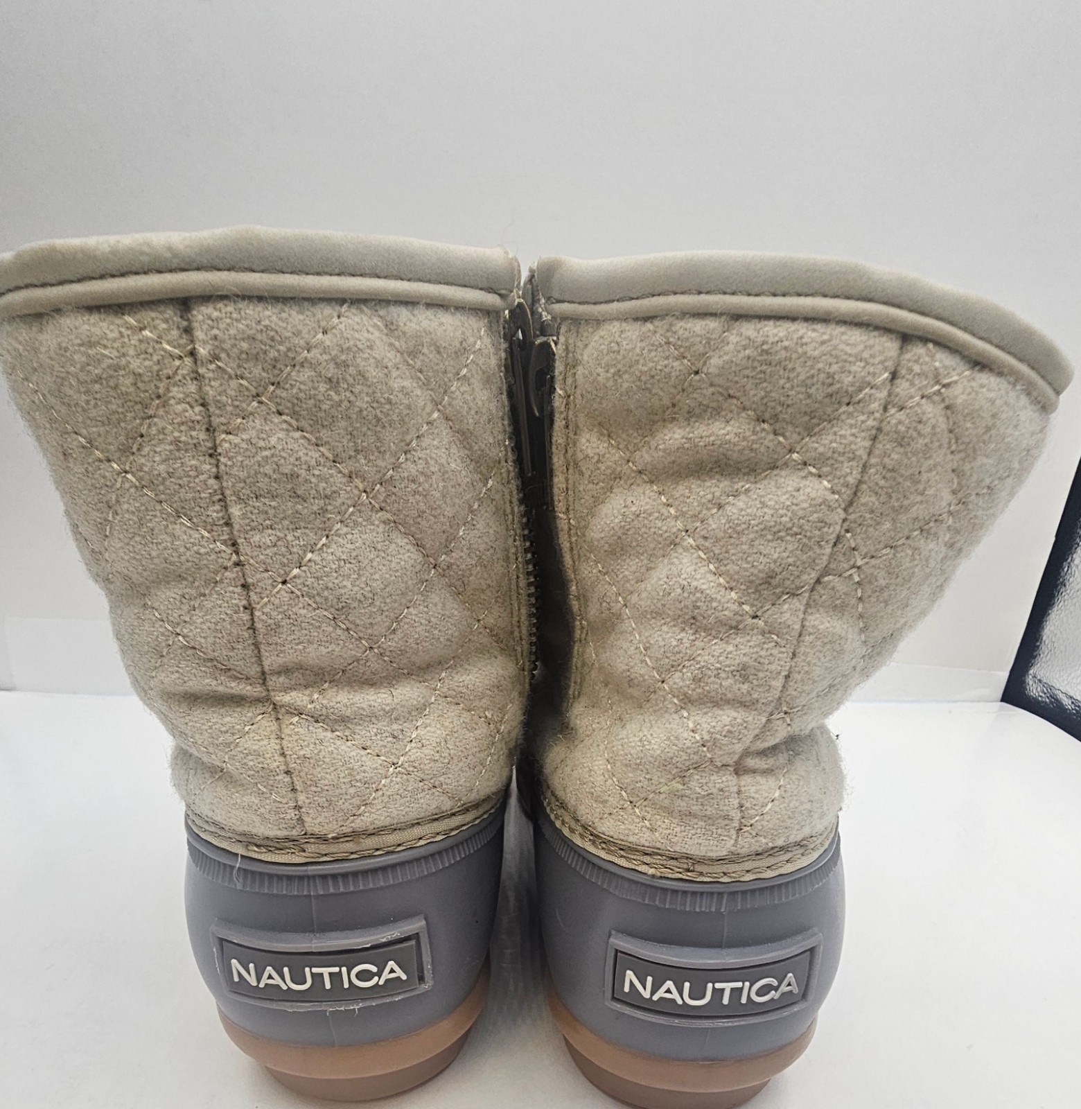 Nautica Duck Boots Women’s Size 10 Gray Cream Quilted Waterproof Winter Boots