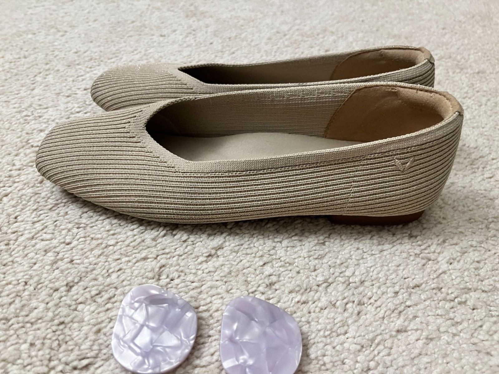VIVAIA Almond Margot 2.0 Square Toe Ballet Flats & MOP Clips 38.5, US 7.5 EUC