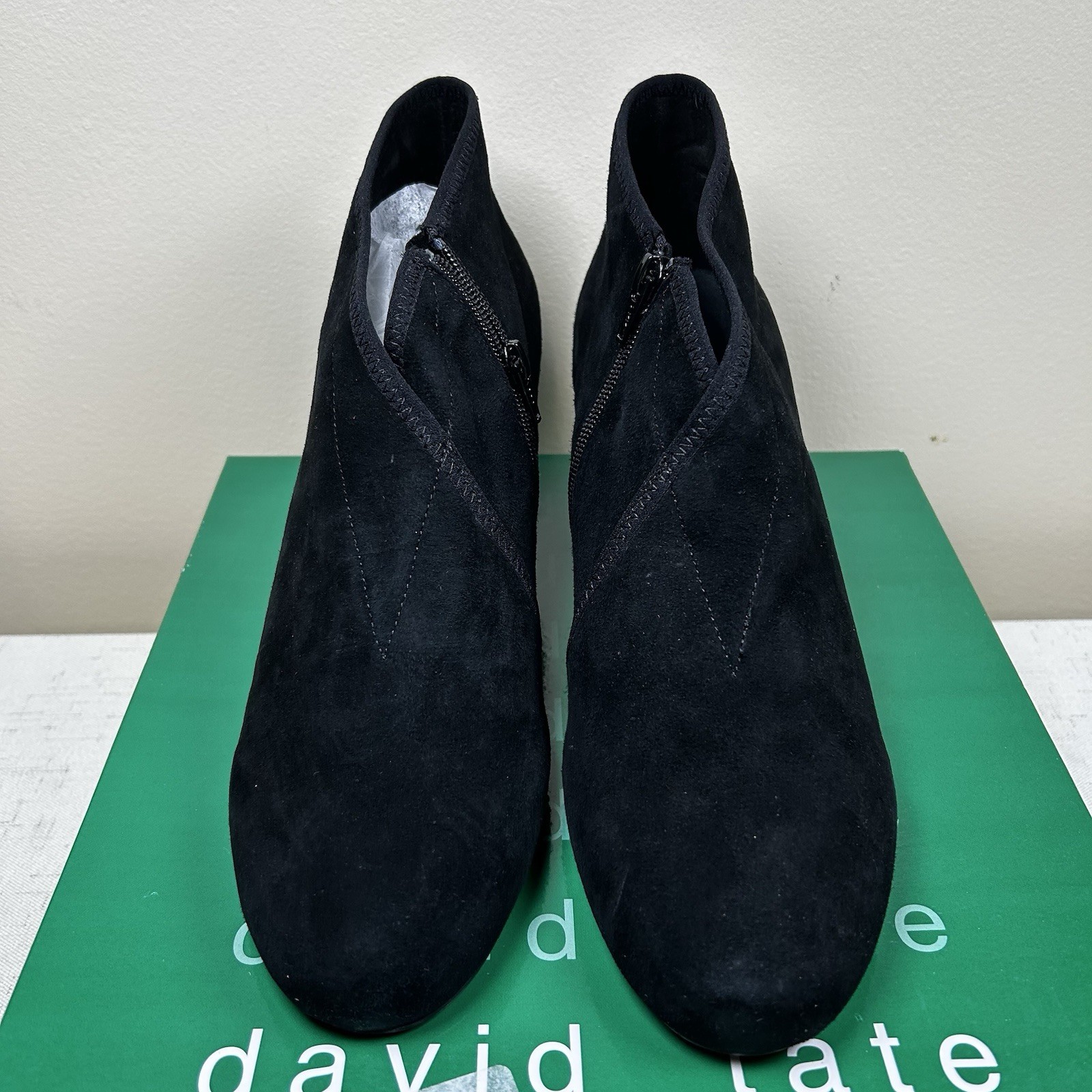 David Tate Women’s Suede Leather Black Booties Size 13 W Zipper 2” Heel EUC