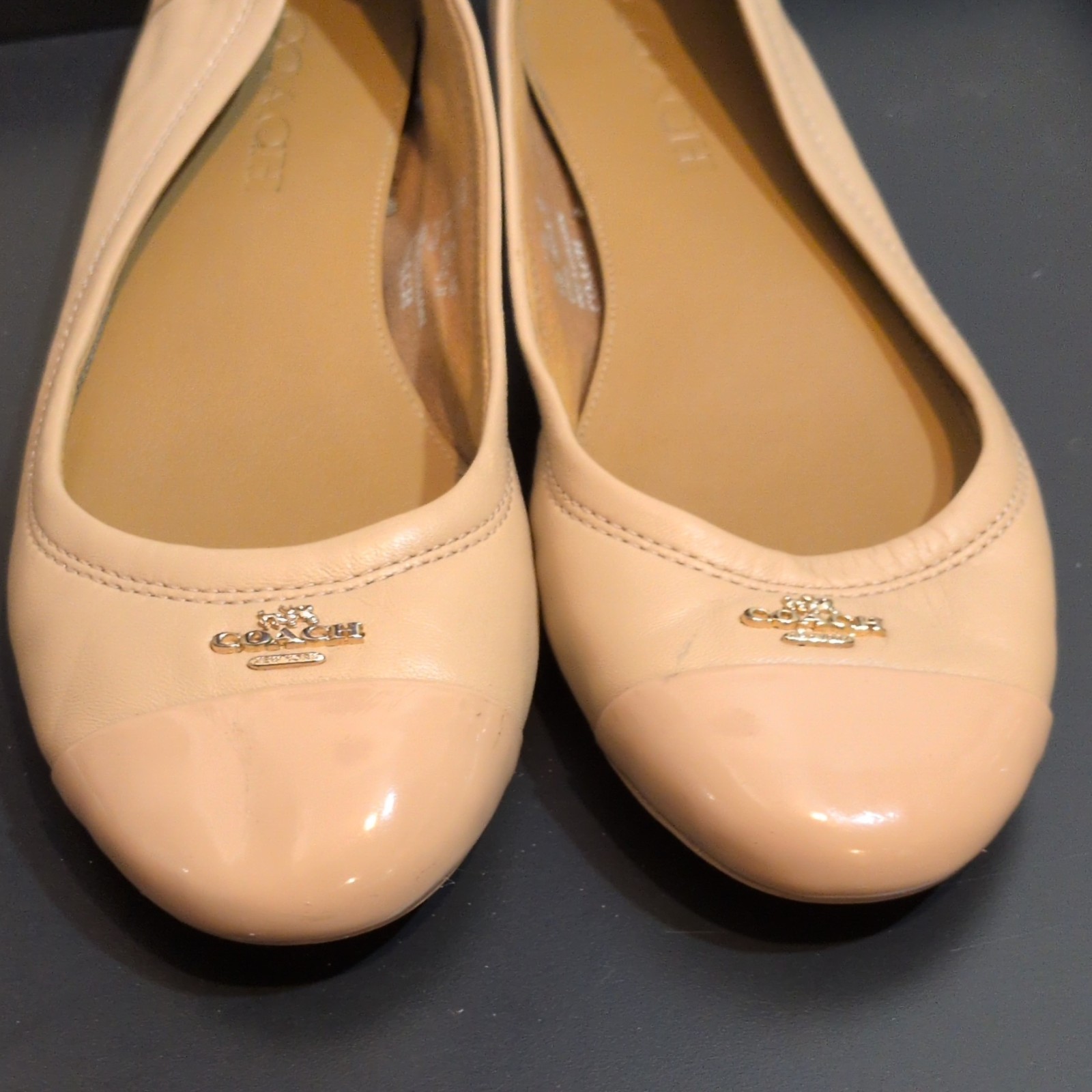 Coach Women’s Beige Leather Cap Toe Logo Ballet Flats Slip-On 6.5