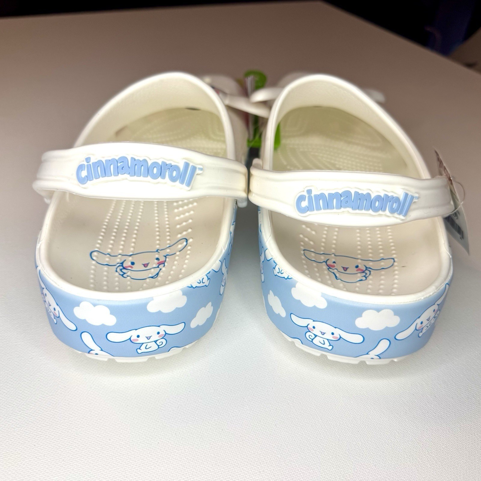 NEW! Crocs × Hello Kitty & Friends Cinnamoroll Classic Clog Size M10/W12