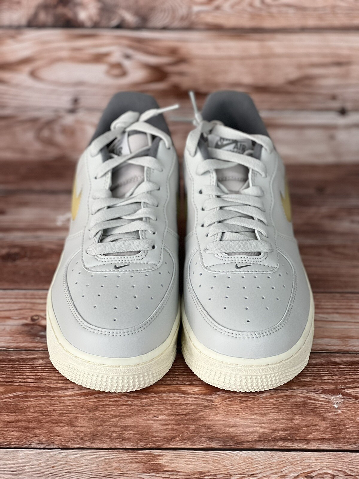 Nike Air Force 1 ’07 LX Light Bone Vanilla Shoes DC8894-001 Men’s 6.5 Women’s 8