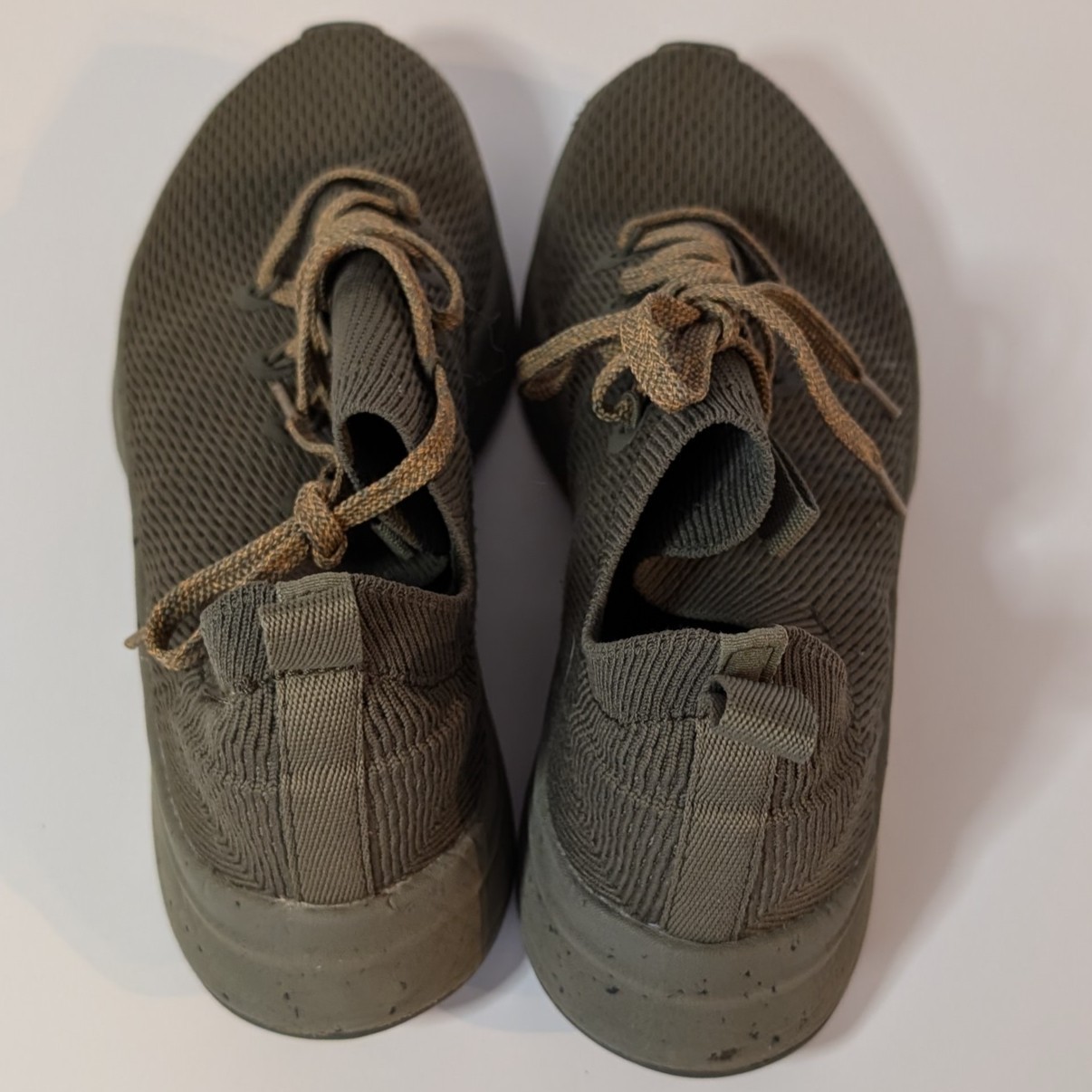 REI CoOp Beyonder Athletic Outdoor Hiking Shoes Olive Green Trailbed, Womens 7.5