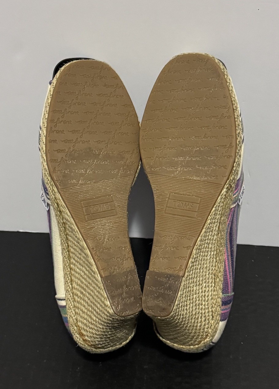 TOMS Wedge Mid (2-2.9 in) Heel W8 Espadrille Striped Multicolor Canvas Sandals