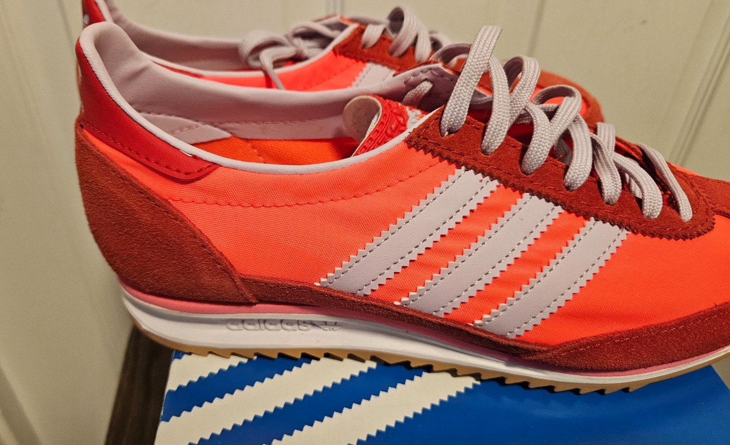 adidas SL 72 OG Solar Red Lavender + White Sneakers JH7392 Women’s 7 New in B
