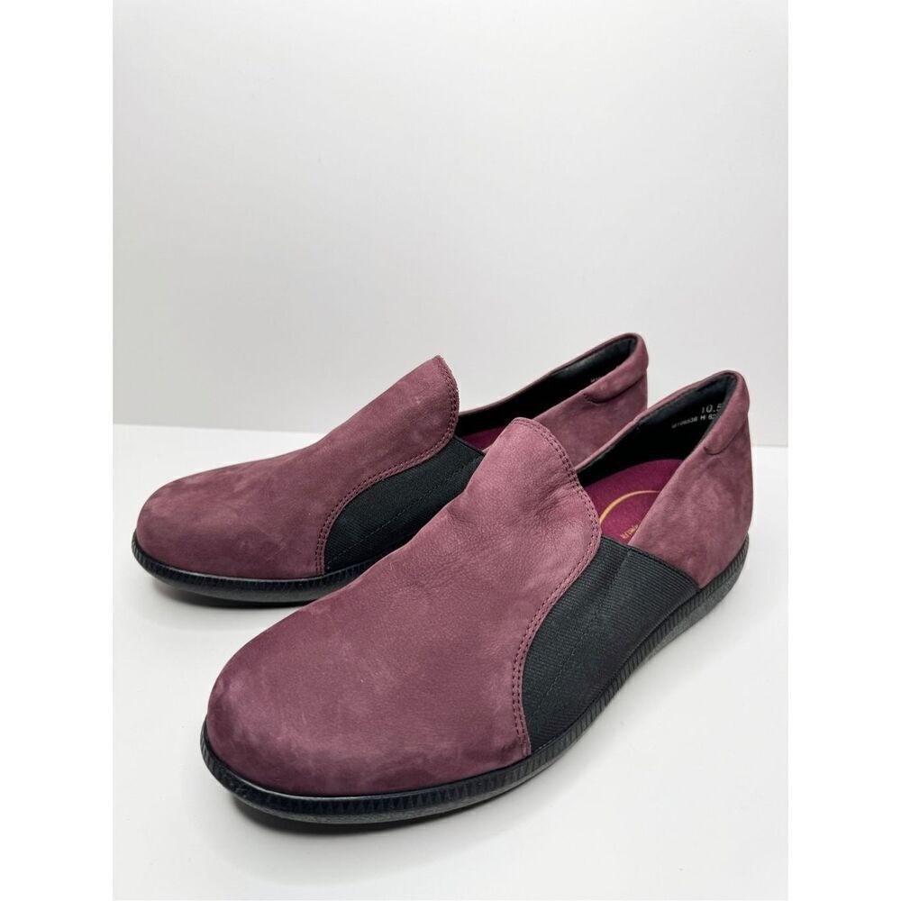 Munro American Gabbie Plum Purple Leather Suede Slip On Loafers Size 10.5 Wide