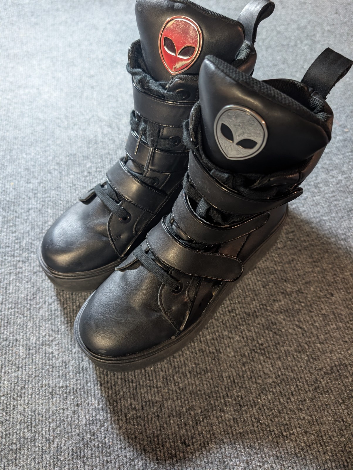 Killstar «She’s Out There» Womens Platform Boots Size 7