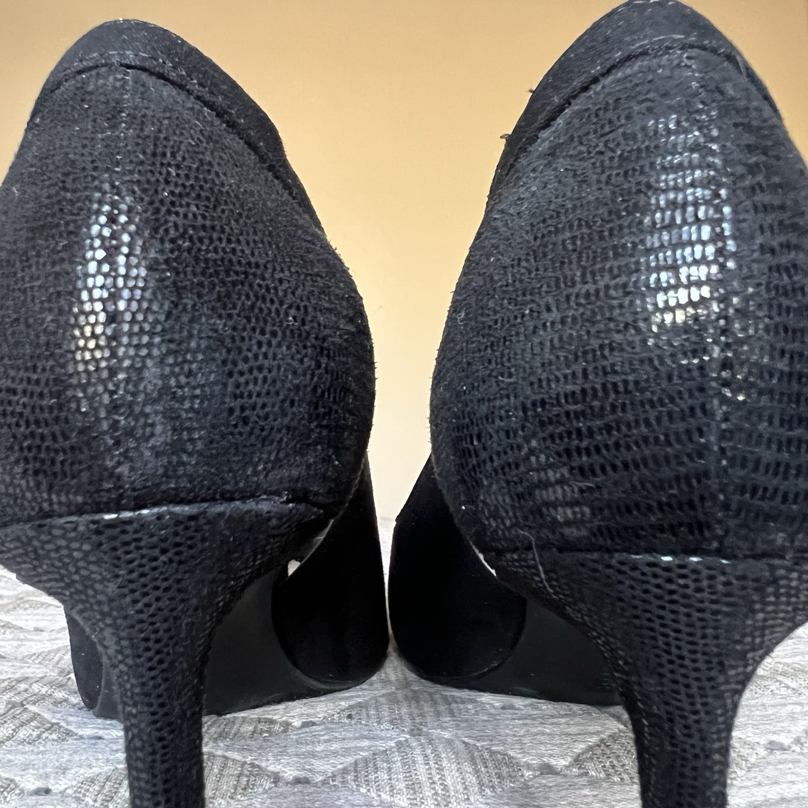 Kelly & Katie Zonya Black Faux Suede Textile Heels Pumps Women US 8.5 EU 39 Bow