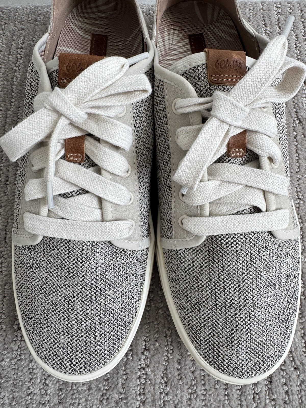 OluKai Pehuea Li Women’s Knit Textile Low Top Lace-Up Sneakers Gray/White