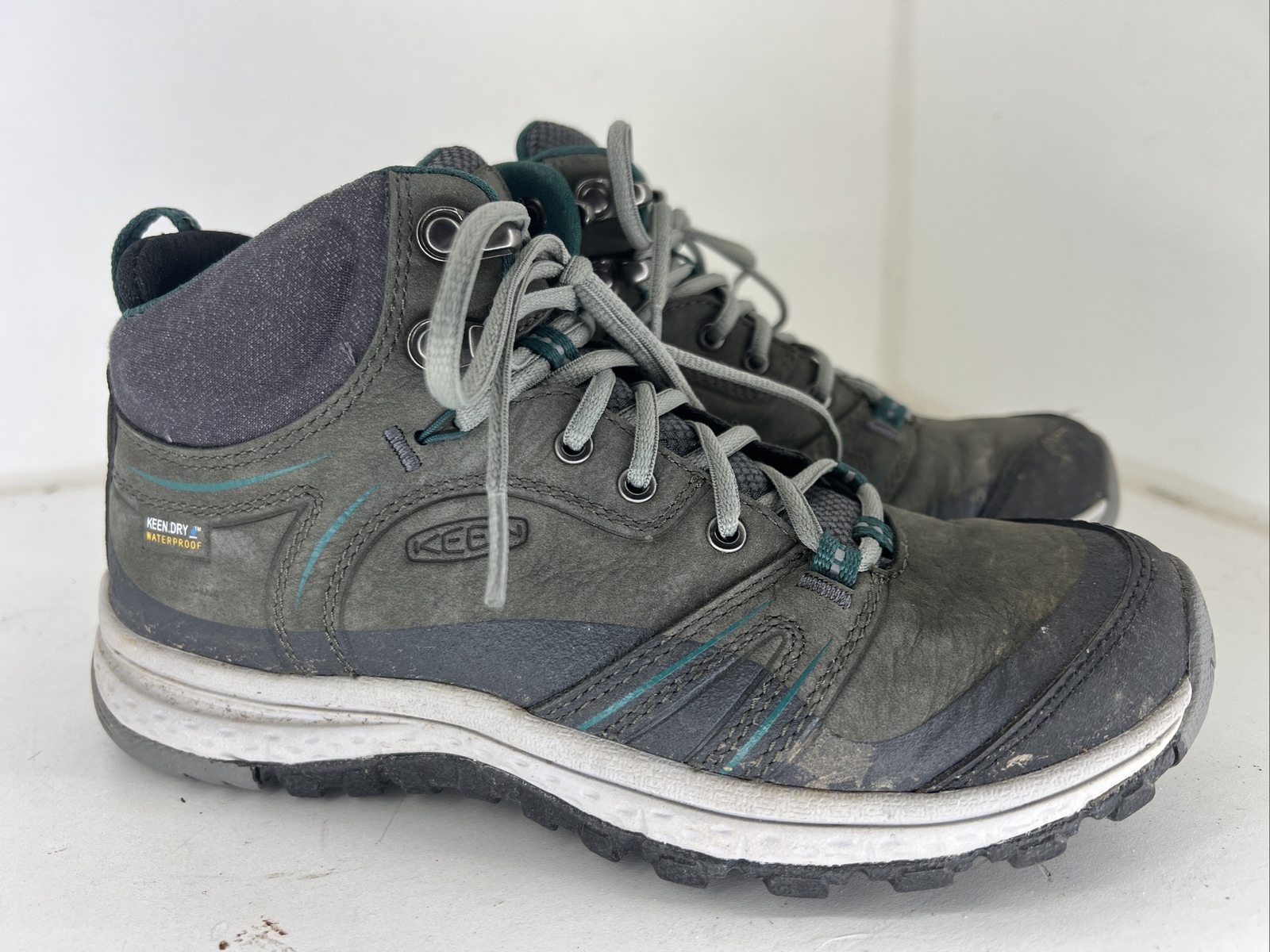 Keen Terradora Womens 5 Mid Leather