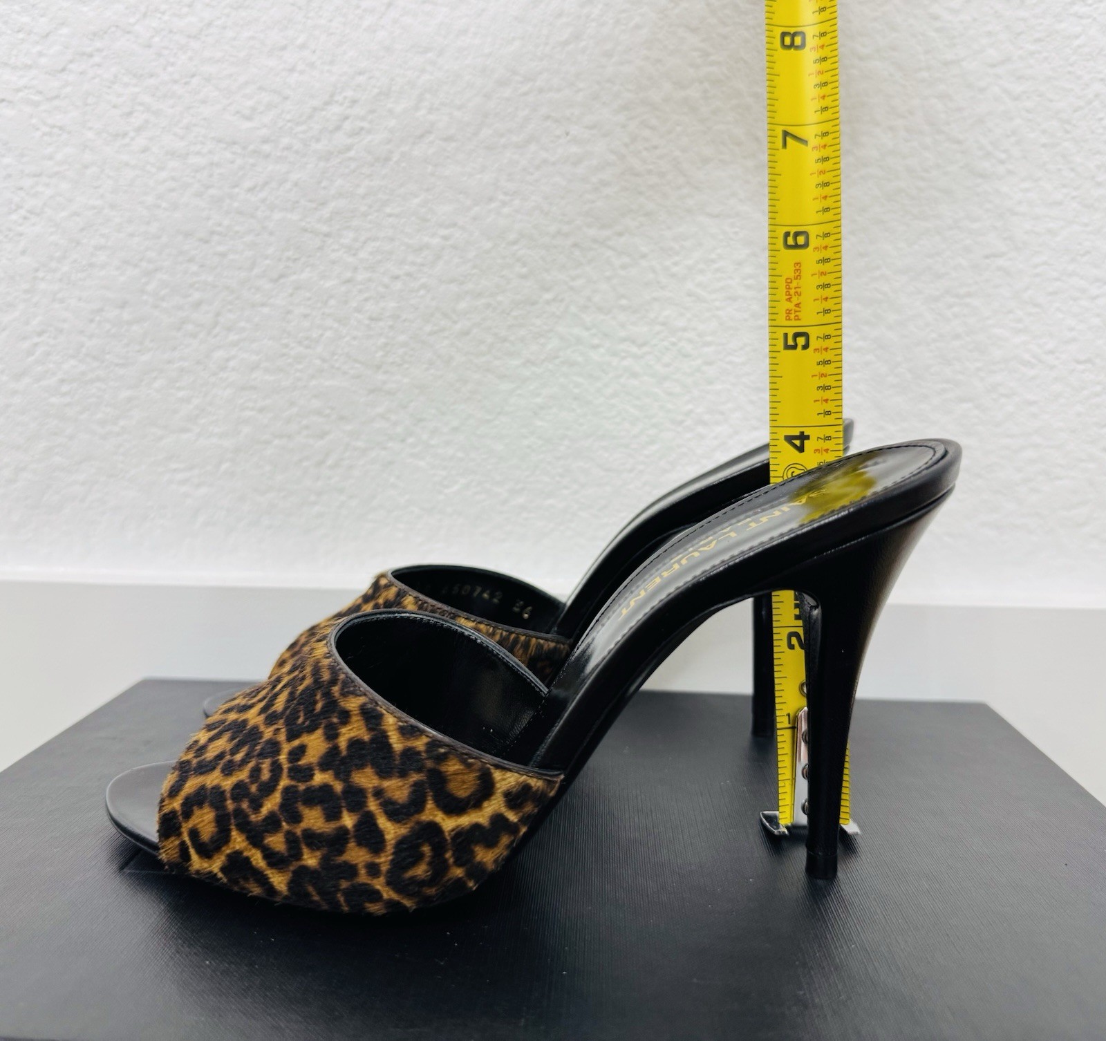 Saint Laurent YSL Heels Manto Naturale Calf Hair Leopard Shoes 36 EU Size 6