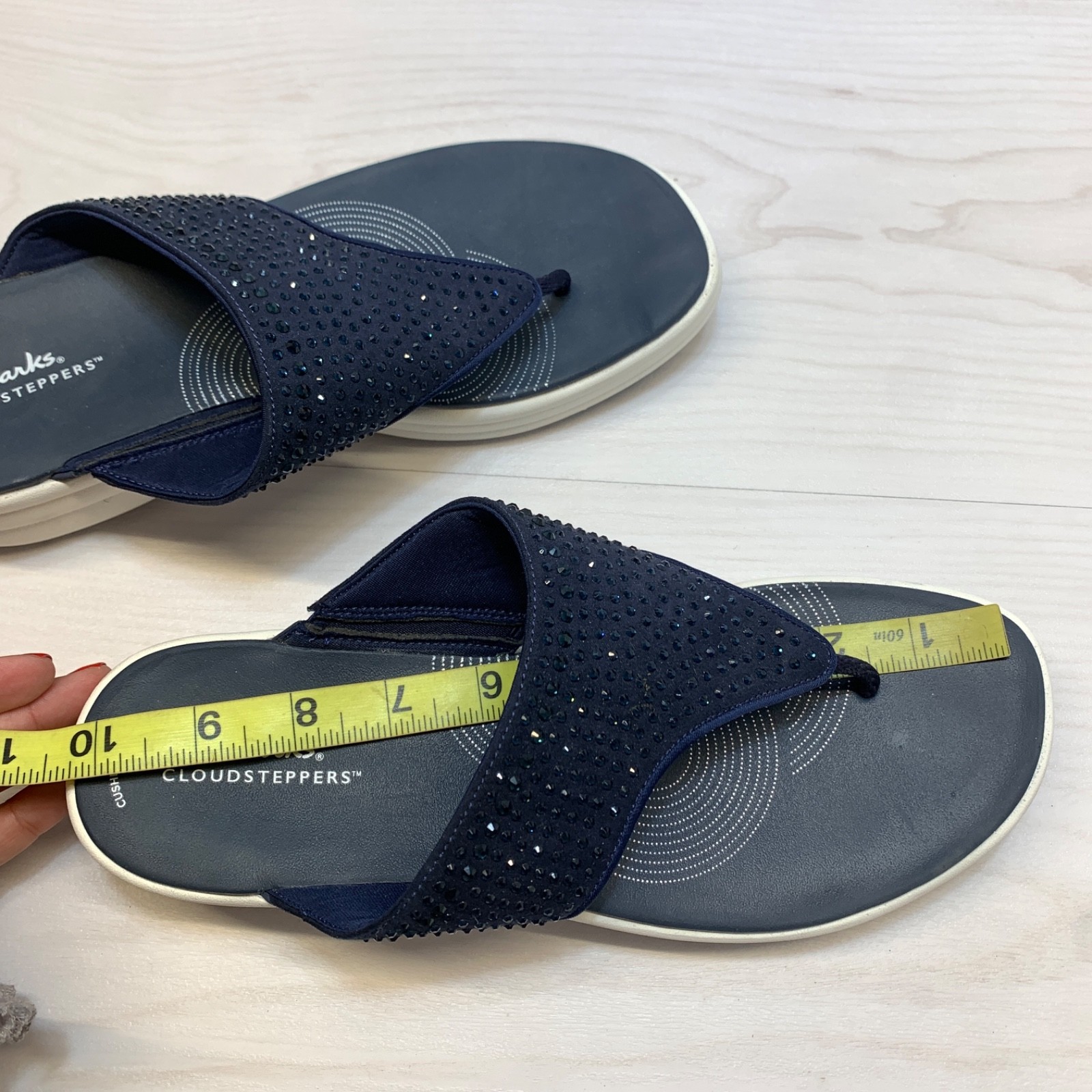 Clarks Drift Jaunt Women’s Cloudsteppers Thong Sandals Navy Comfort Size 10