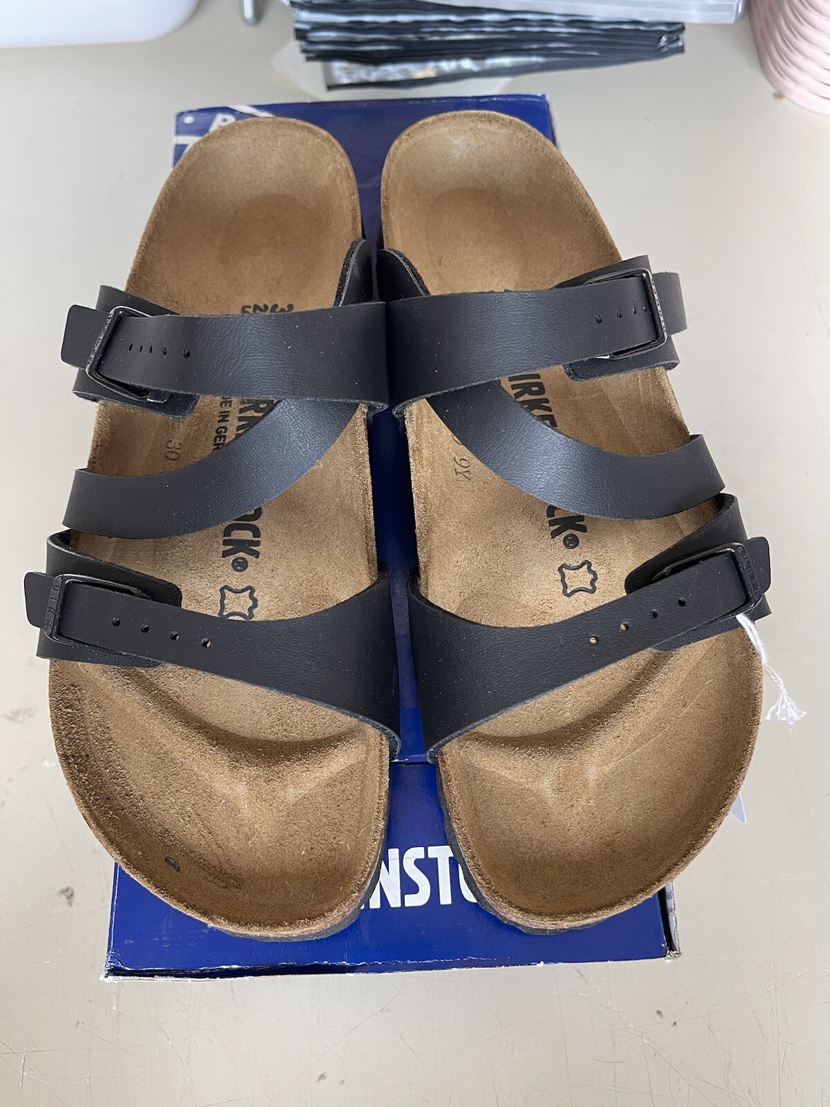 PICK SIZE – Birkenstock Women’s Salina BS Sandal – Black
