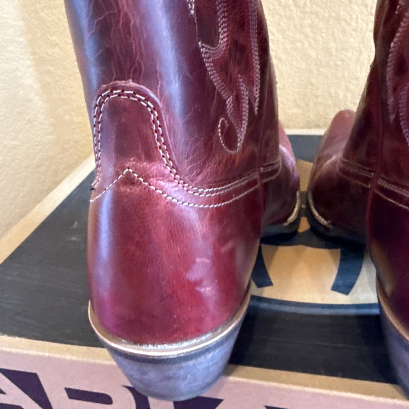 Ariat Ladies Alabama Boots Red Leather Stitched Style 10010978 Size 9.5 B