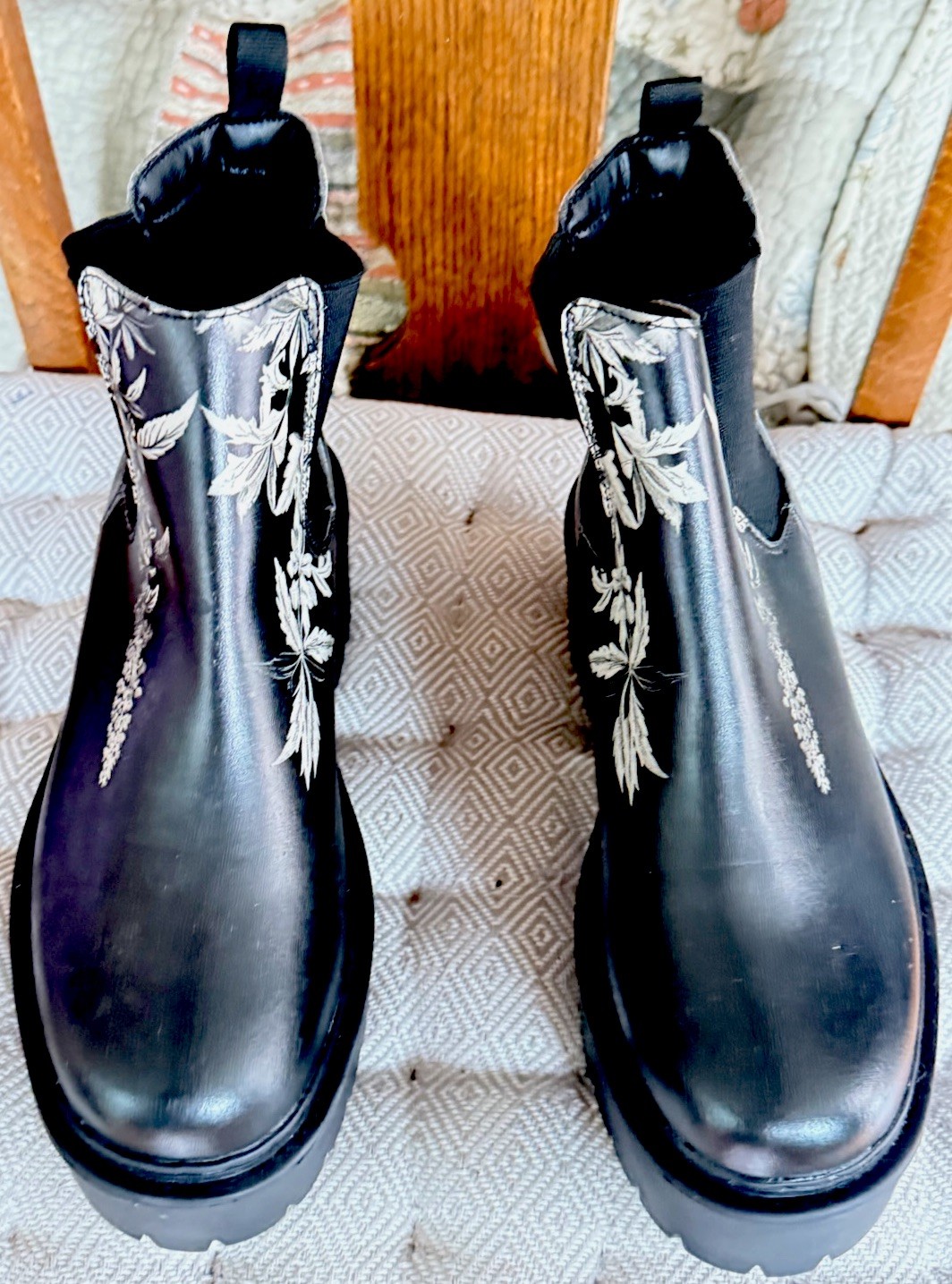 Rogue + Wolf Platform Boots Black White Floral Goth Sz Men’s: 6.5 Women’s 8W