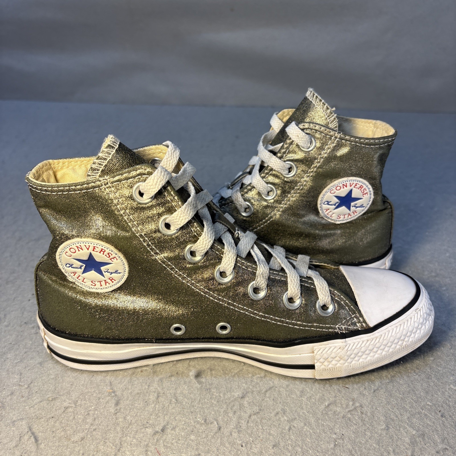Converse Chuck Taylor AllStar High Top Metallic Green Glitter Sneakers Women’s 6