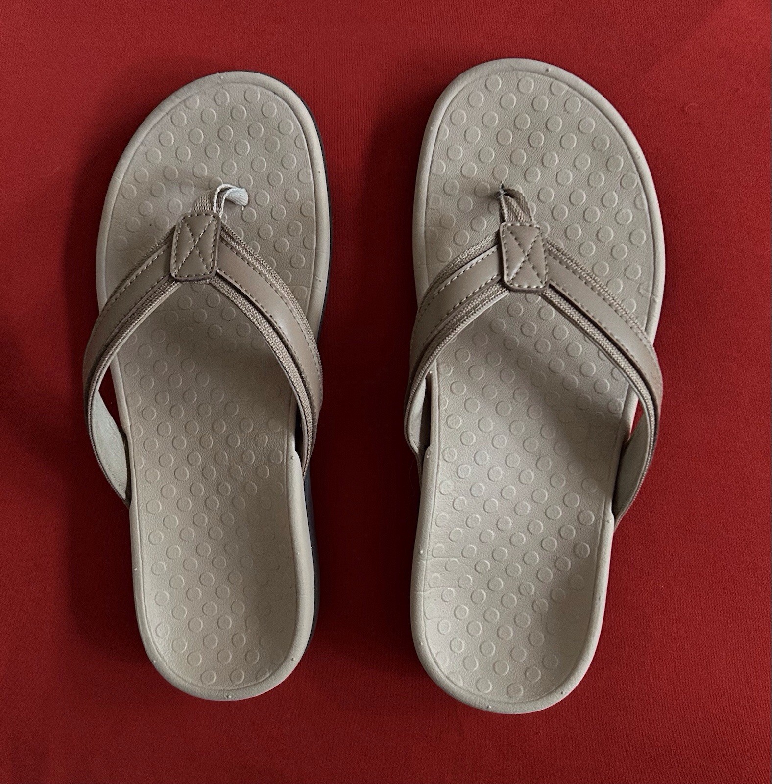 VIONIC FLIP FLOP SANDALS SIZE 8 NEW BEIGE