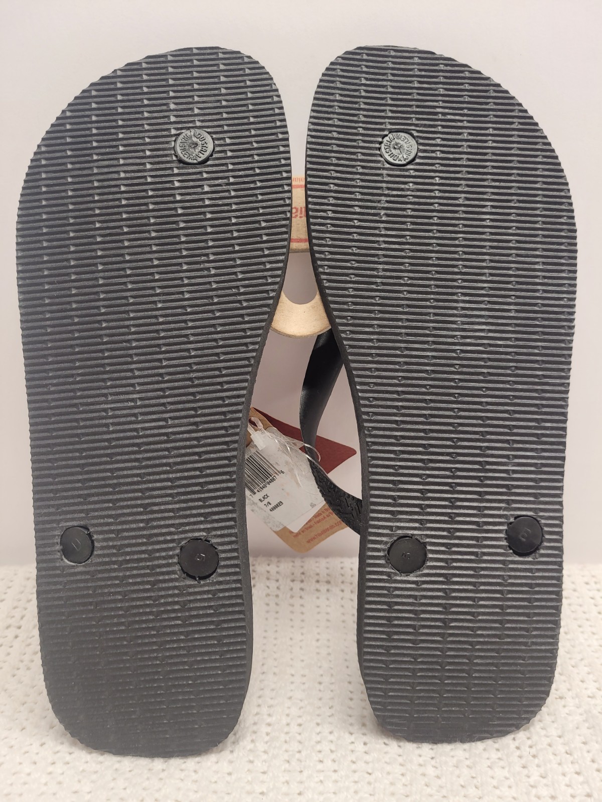 Havaianas Unisex Top Thongs Flip Flops Black (Mens 7/8) (Women’s 9/10)
