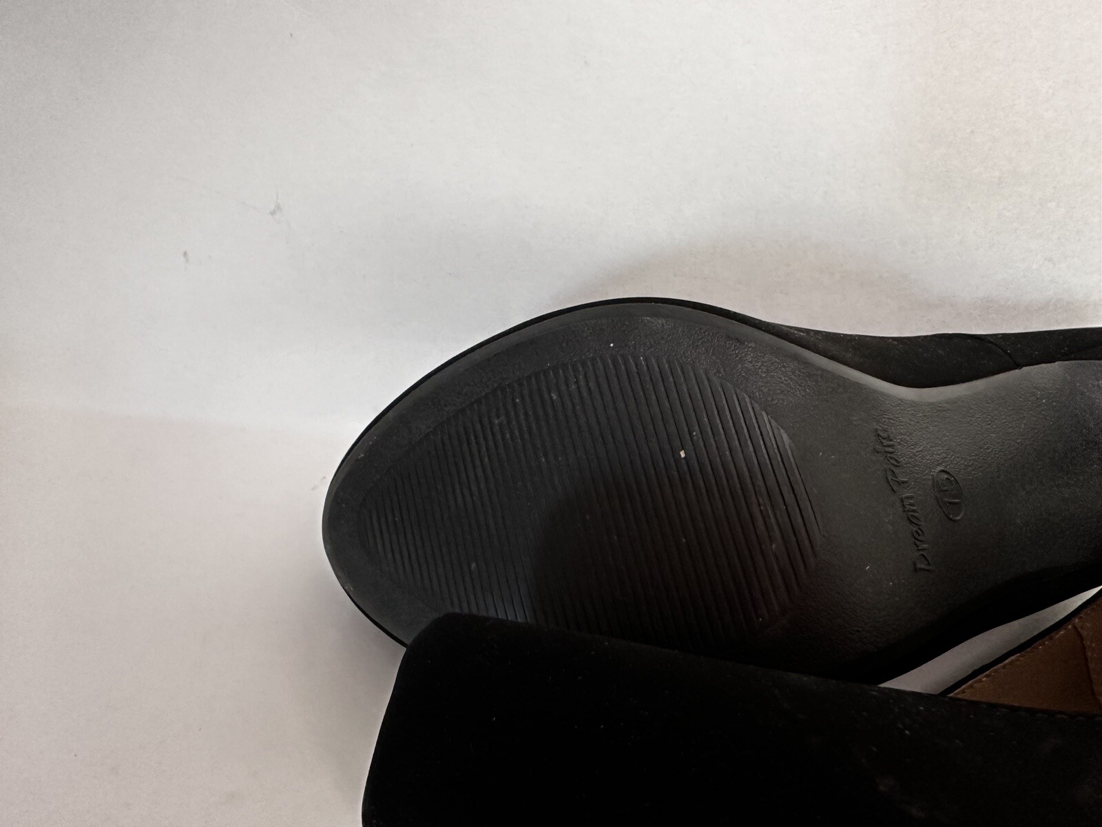 Dream Pairs Women’s Round Closed Toe Cone High Heels Black Suede Size 7.5
