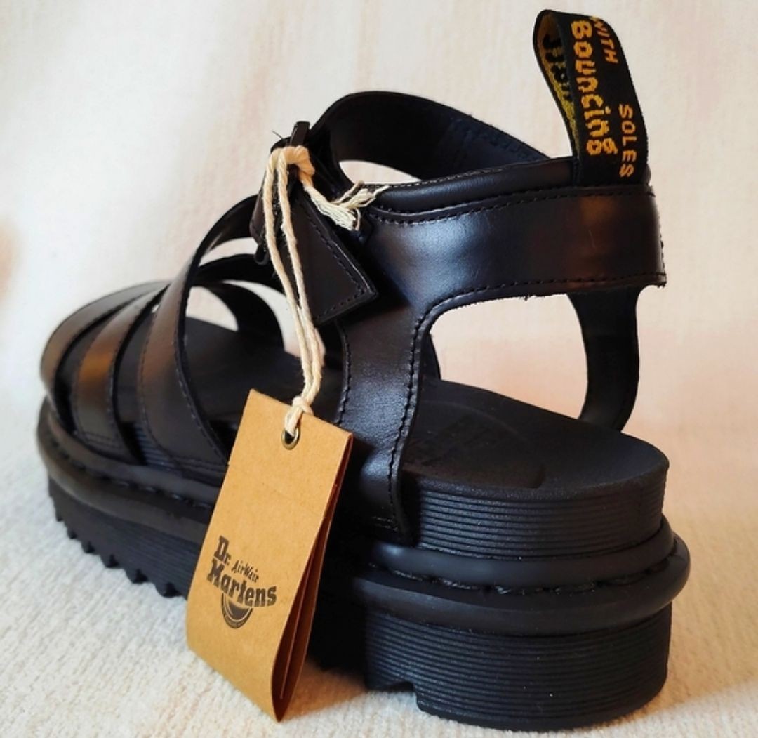 Dr. Martens Blaire Platform Strap Sandals. Size 8