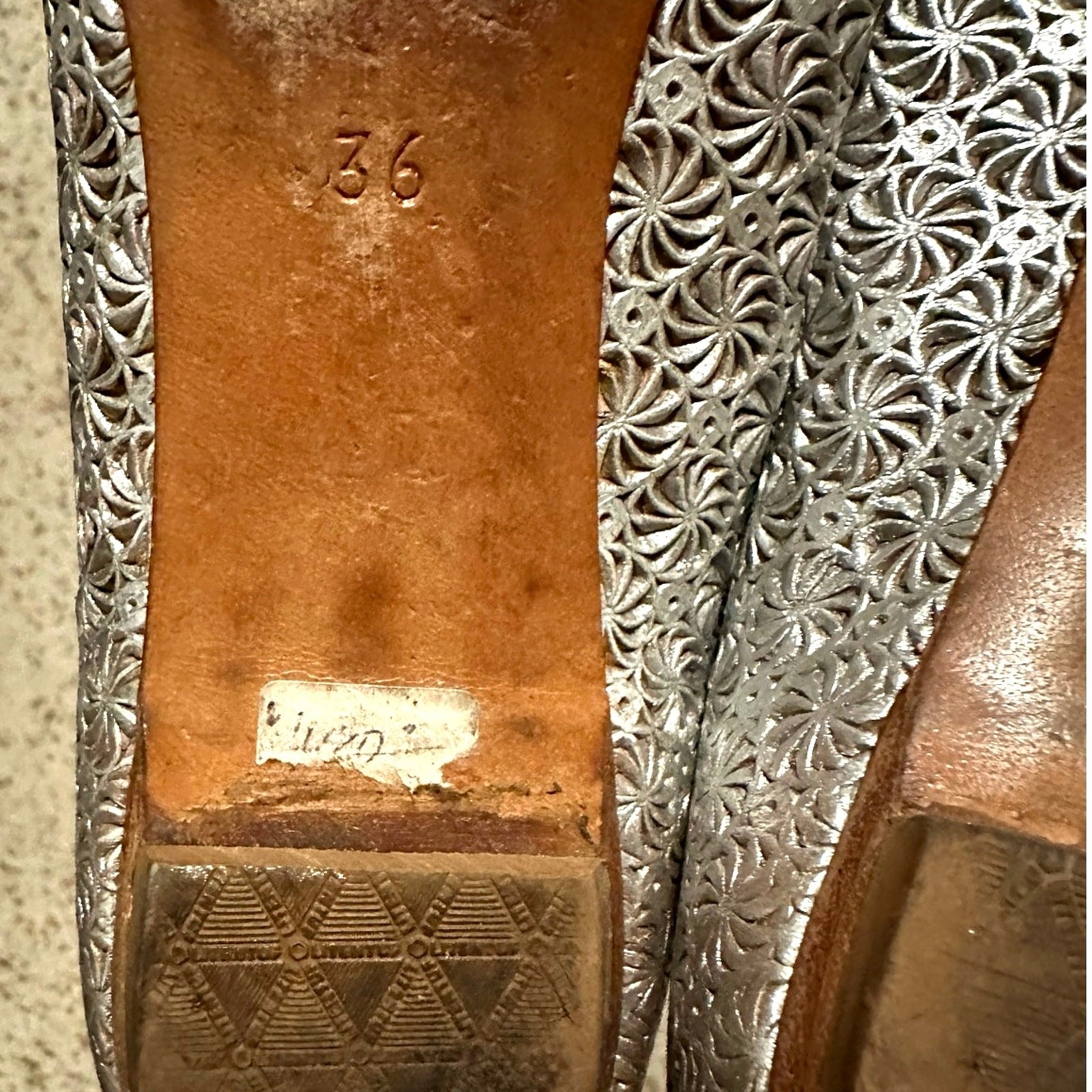 Chloe silver metallic pointed ballet bow flats size 36 US 6.5 Rare vintage style