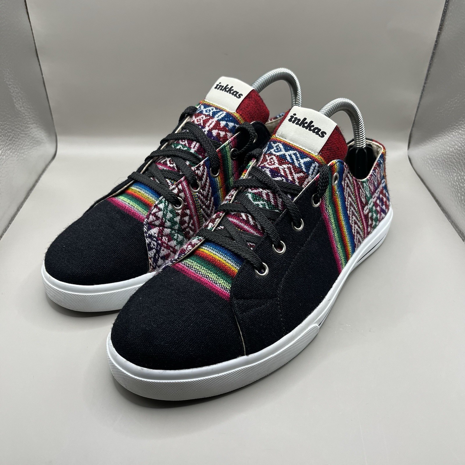 Inkkas Black Low Top Sneakers Multicolor Striped Textile Women’s 10, Men’s 8