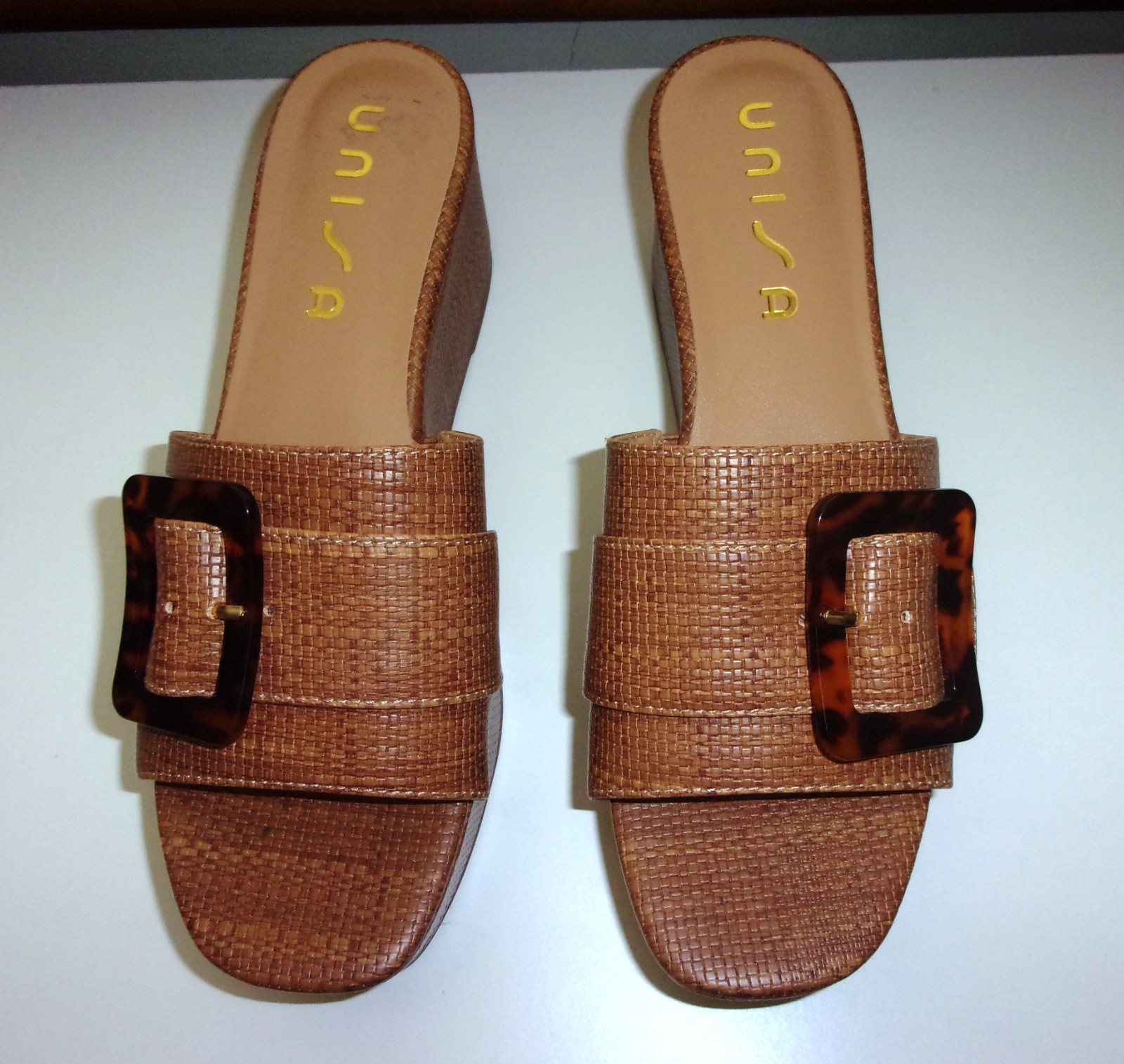 Unisa Brown Wedge Slide Sandal with Tortoise Shell Buckle Women’s Size 9.5M