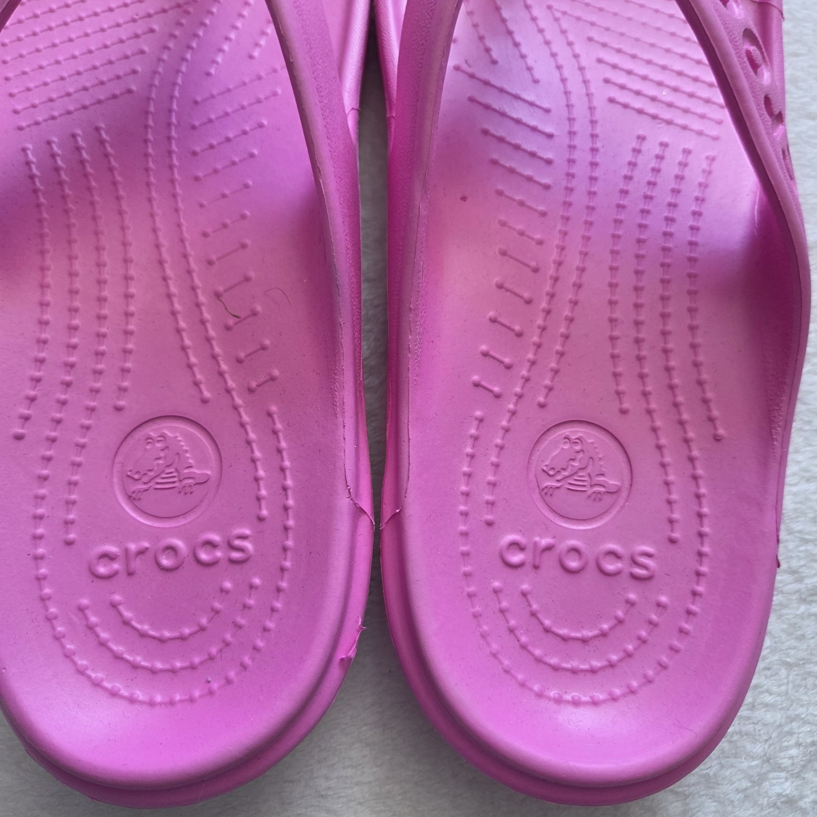 Crocs Baya Flip Flop Slip On Thong Party Pink Womens 7 NWOT