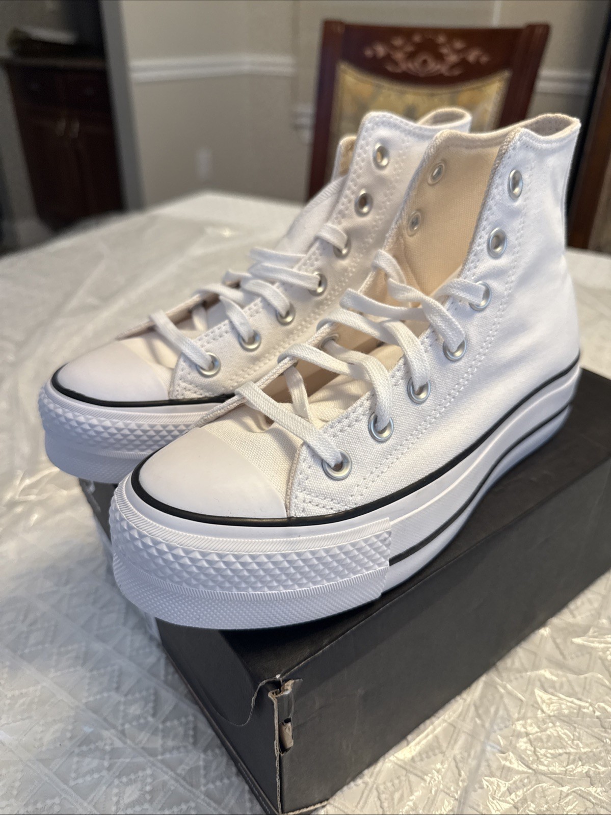 Size 7 – Converse Chuck Taylor All Star Platform High White Women’s