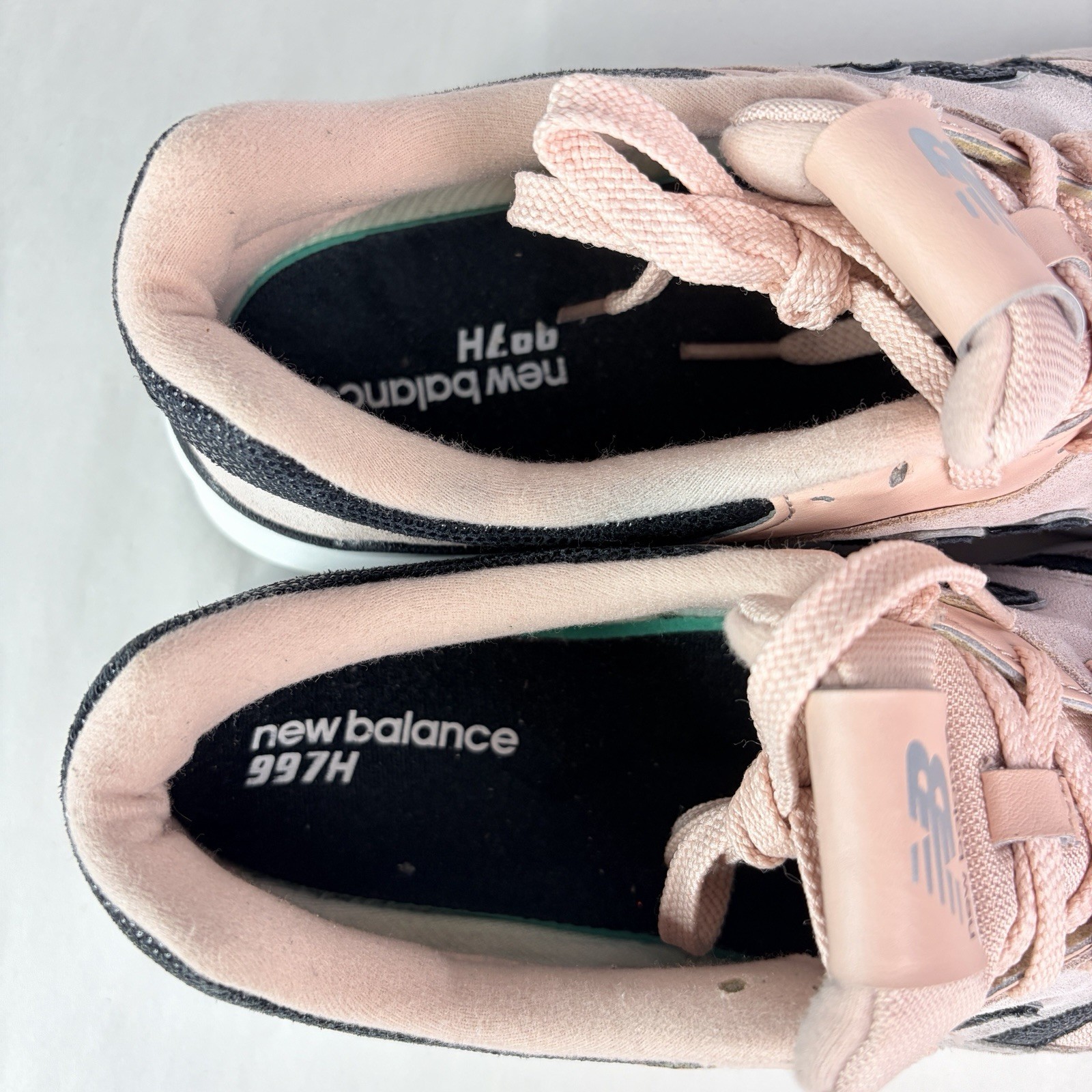 New Balance 997 CW997HDM Pink Black Running Shoes Women’s 11/ Men’s 9.5