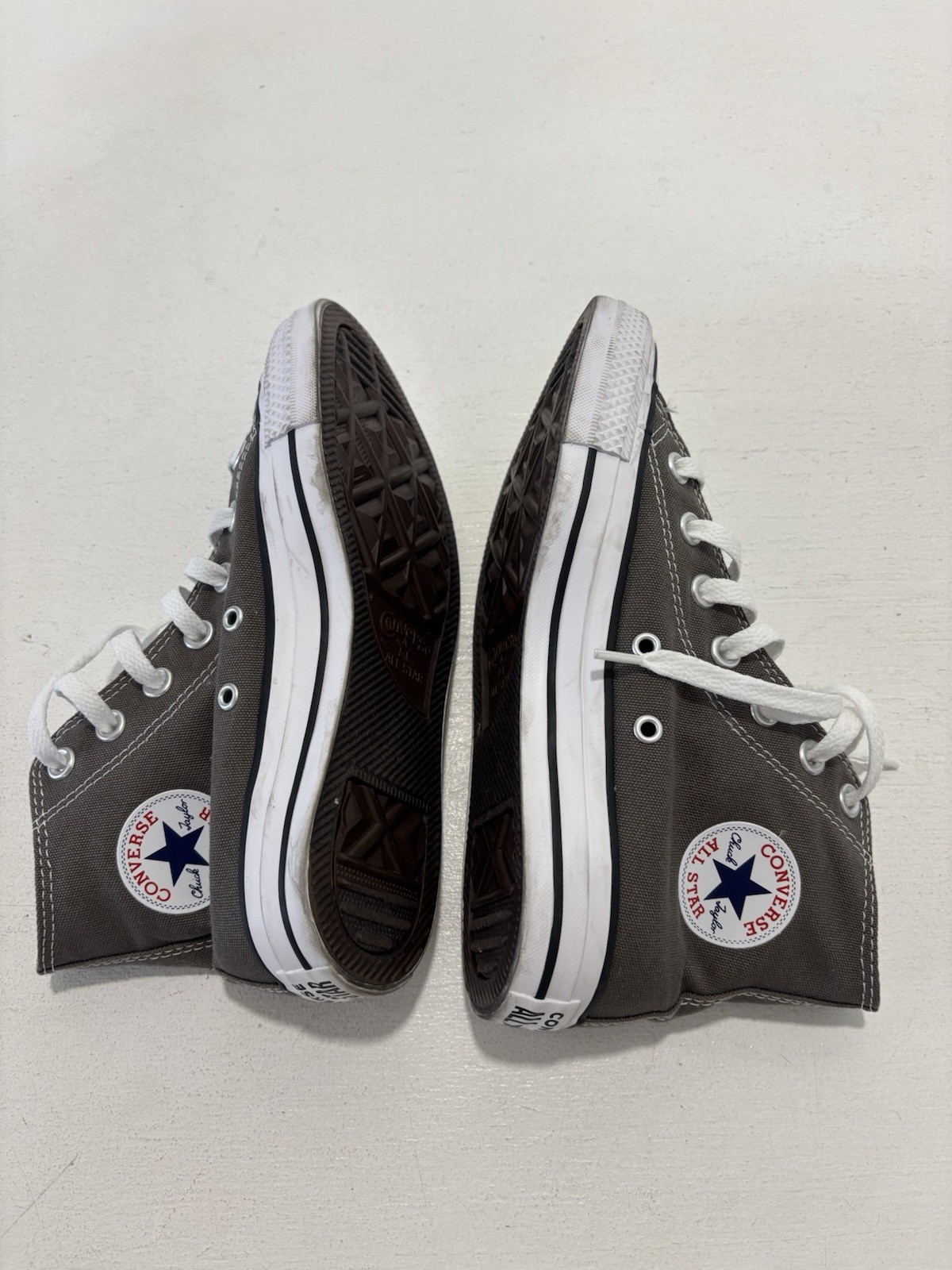 Converse All-Star Chuck Taylor High Tops Size Men 4 Women 6 Gray Canvas