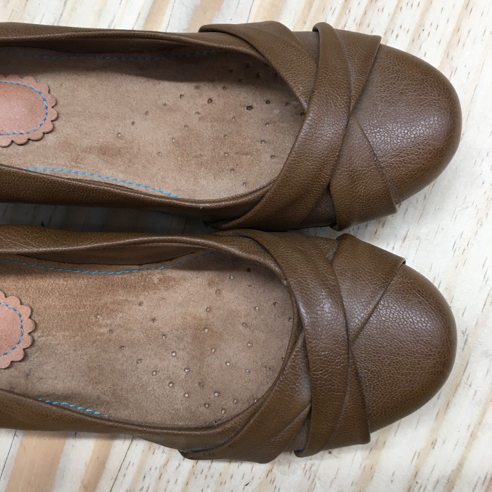 Yuu Shoes Womens 9.5 M Bryann Pump Brown Faux Leather Casual Comfort Wedge Heels