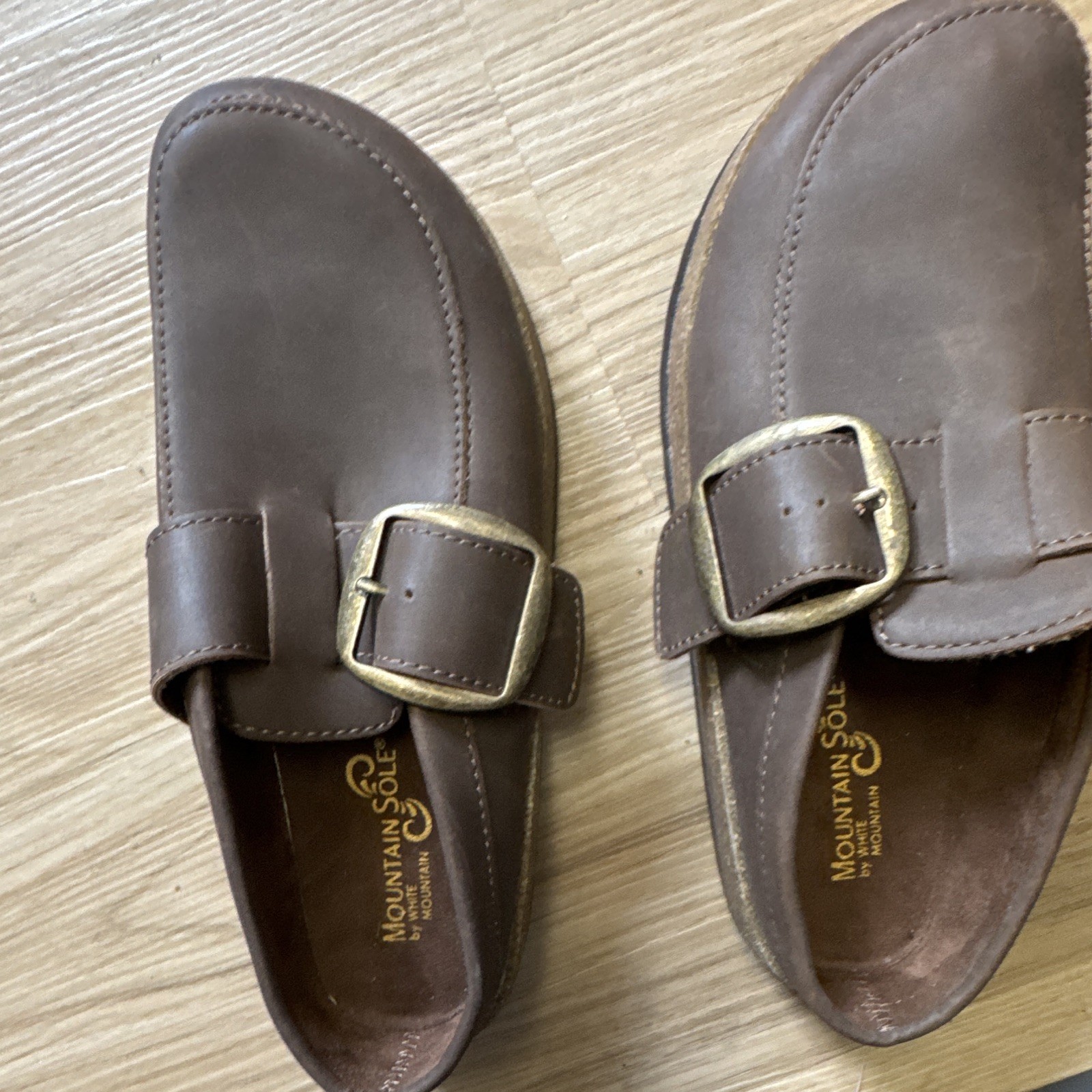 Mountain Sole by White Mountain Brown Leather Buckle Loafer Flats Women 7 M