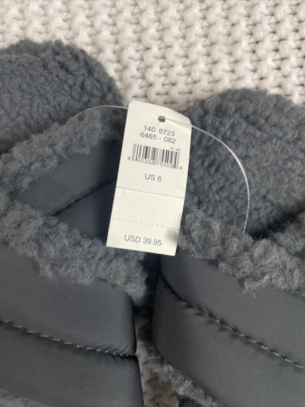 Aerie Crossed Sherpa Gray Sandals Size 6