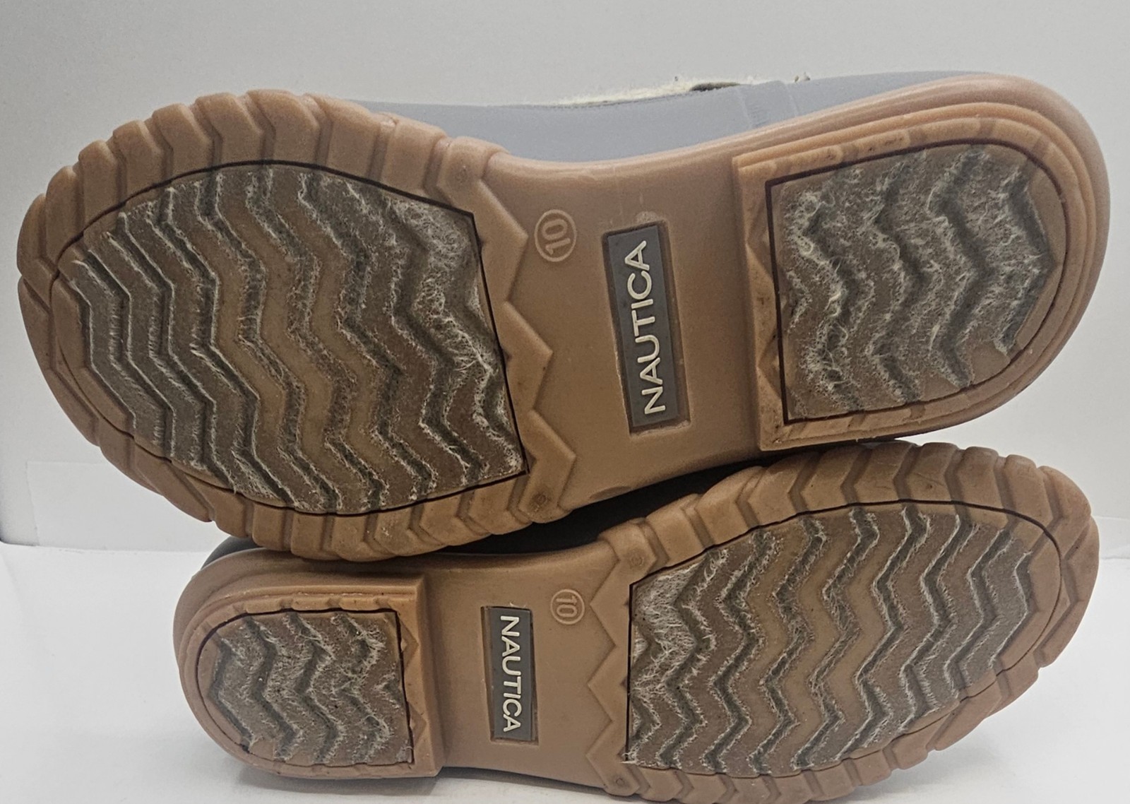 Nautica Duck Boots Women’s Size 10 Gray Cream Quilted Waterproof Winter Boots