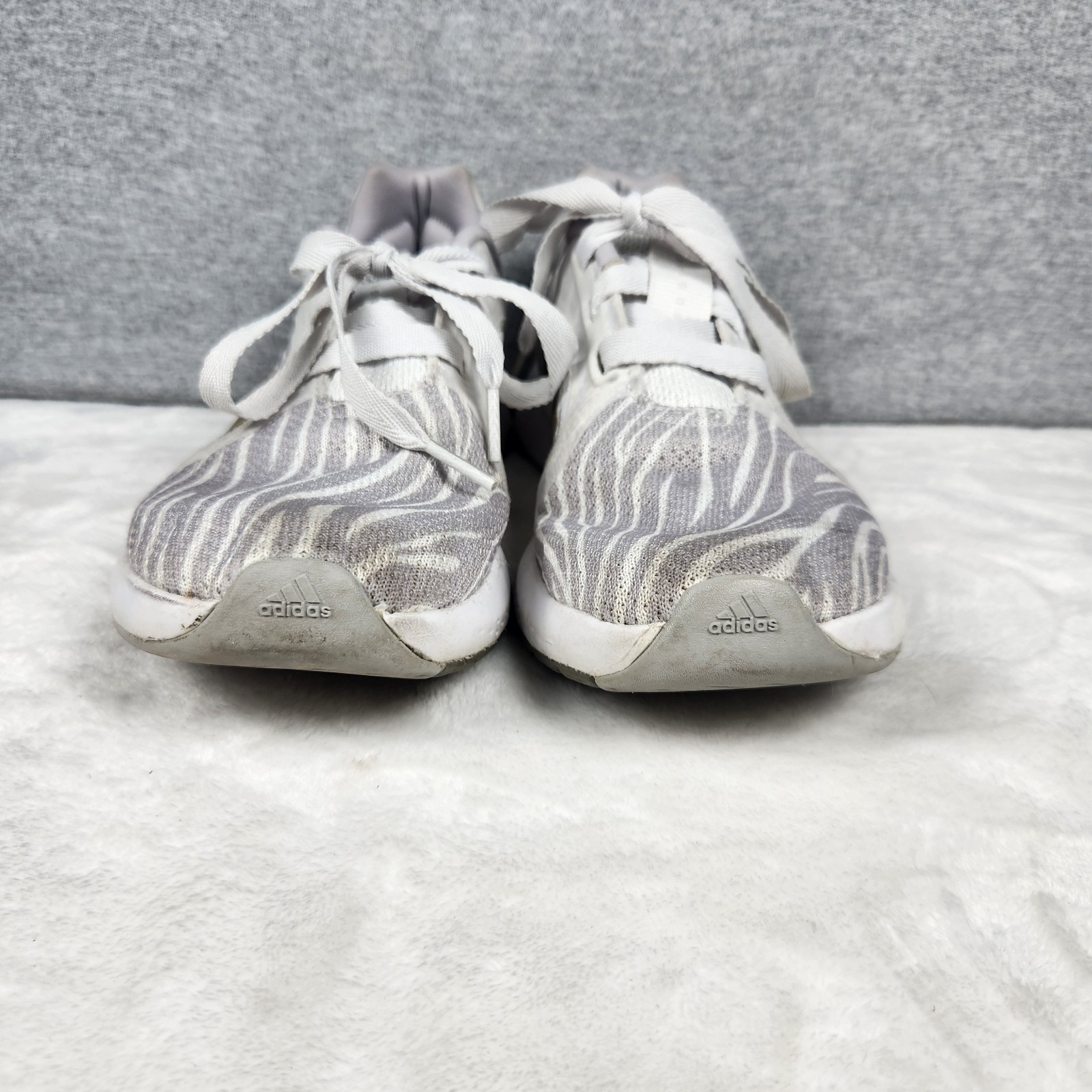 Adidas Bounce Edge Lux Women’s Running Shoes White/Gray Zebra Striped Size 9.5