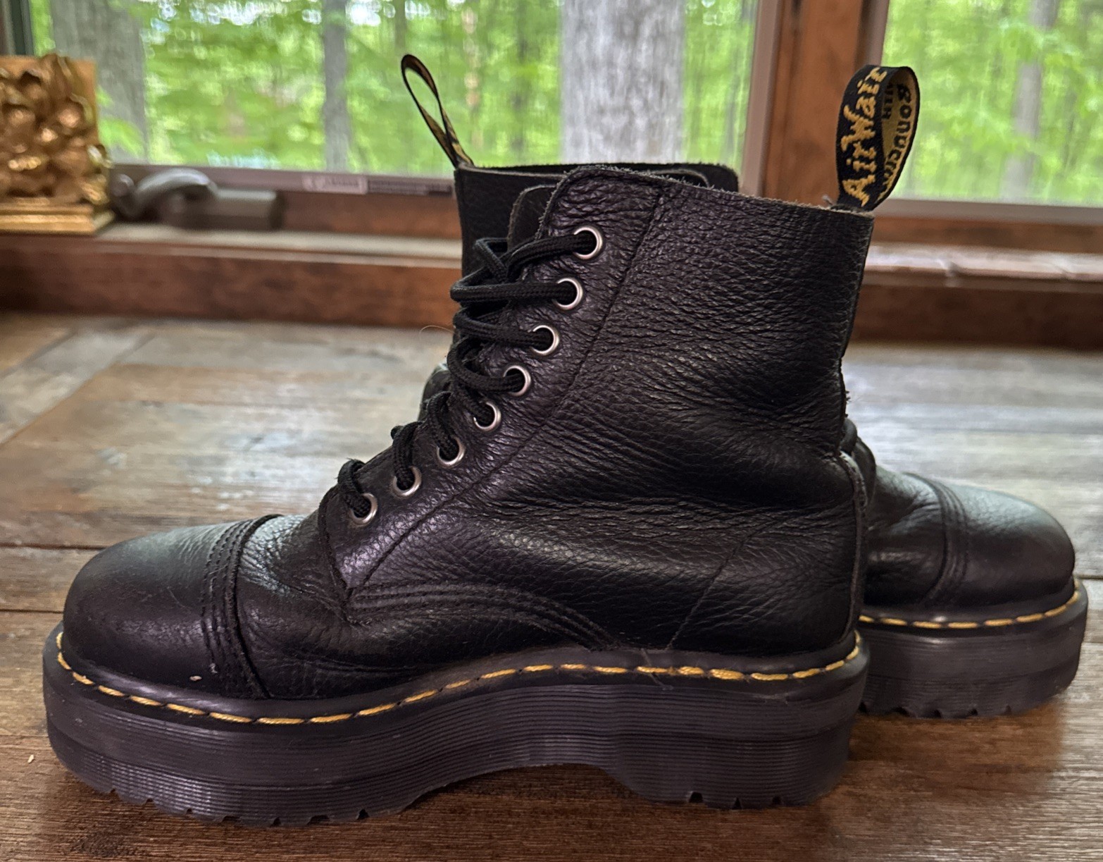 Dr. Marten Sinclair Platform Boots Women 7 EU 38 Punk Goth Metal Grunge