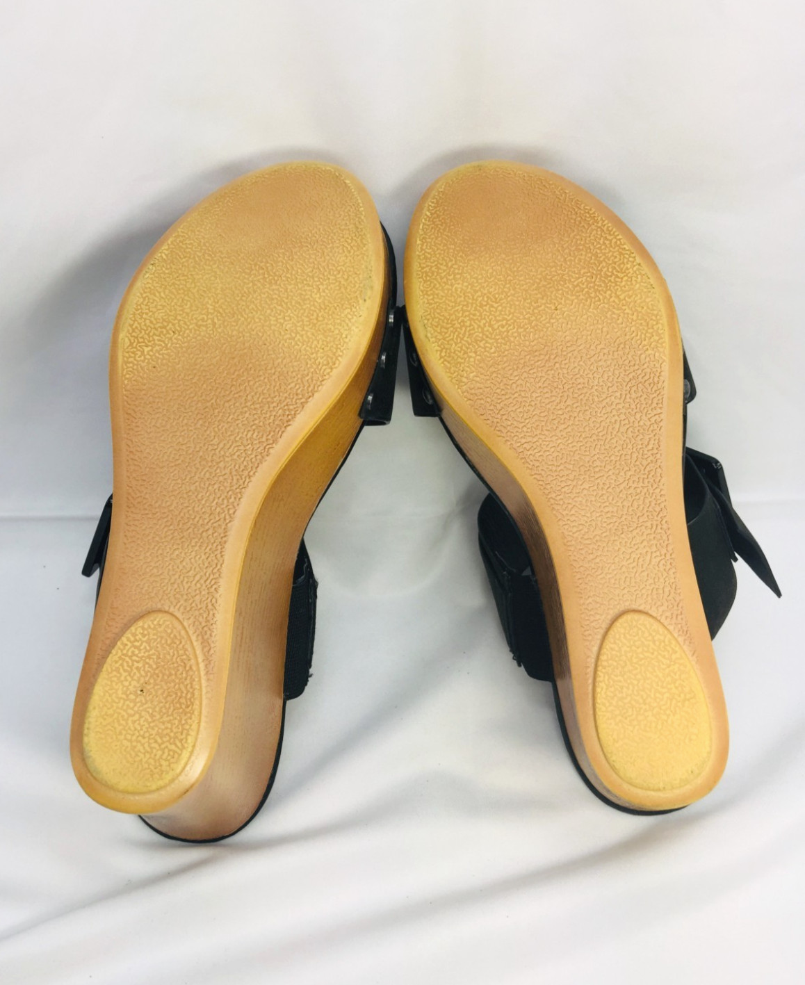 MIA Kristel Women’s Wedges 4.25″ Heel Black Strap Shoes With Buckle Sz 7.5M EUC