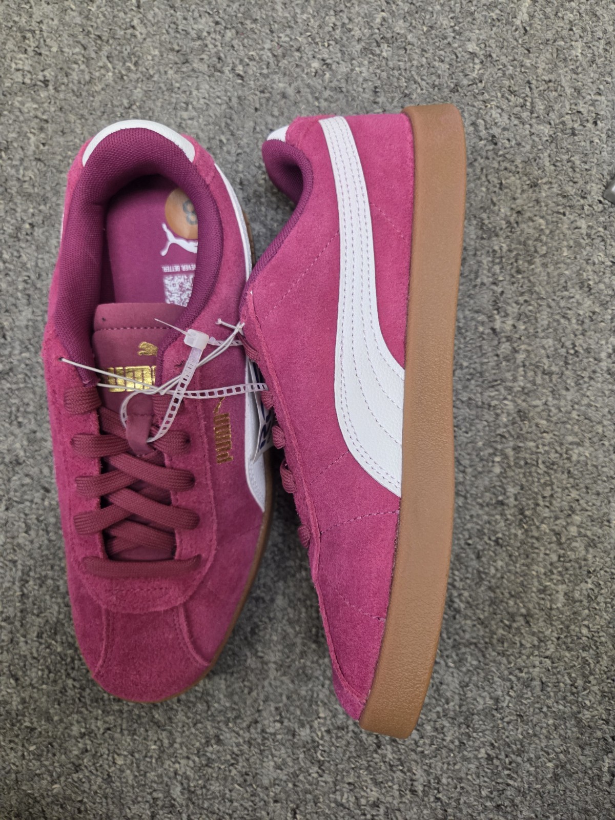 Puma Club II Era Suede Sneakers Womens Size 8 Mens Size 6 Berry White NEW
