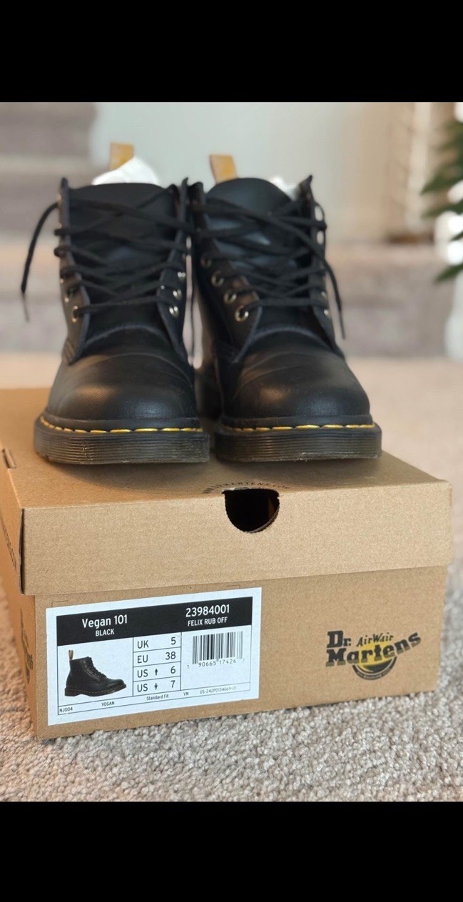Dr. Martens Vegan 101 Black Combat Ankle Lace-Up Boots US 7 EU 38 23984001