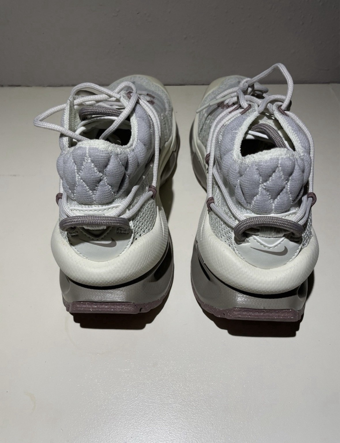 Nike Air Max Flyknit Venture Women’s Sneakers *NEVER WORN*