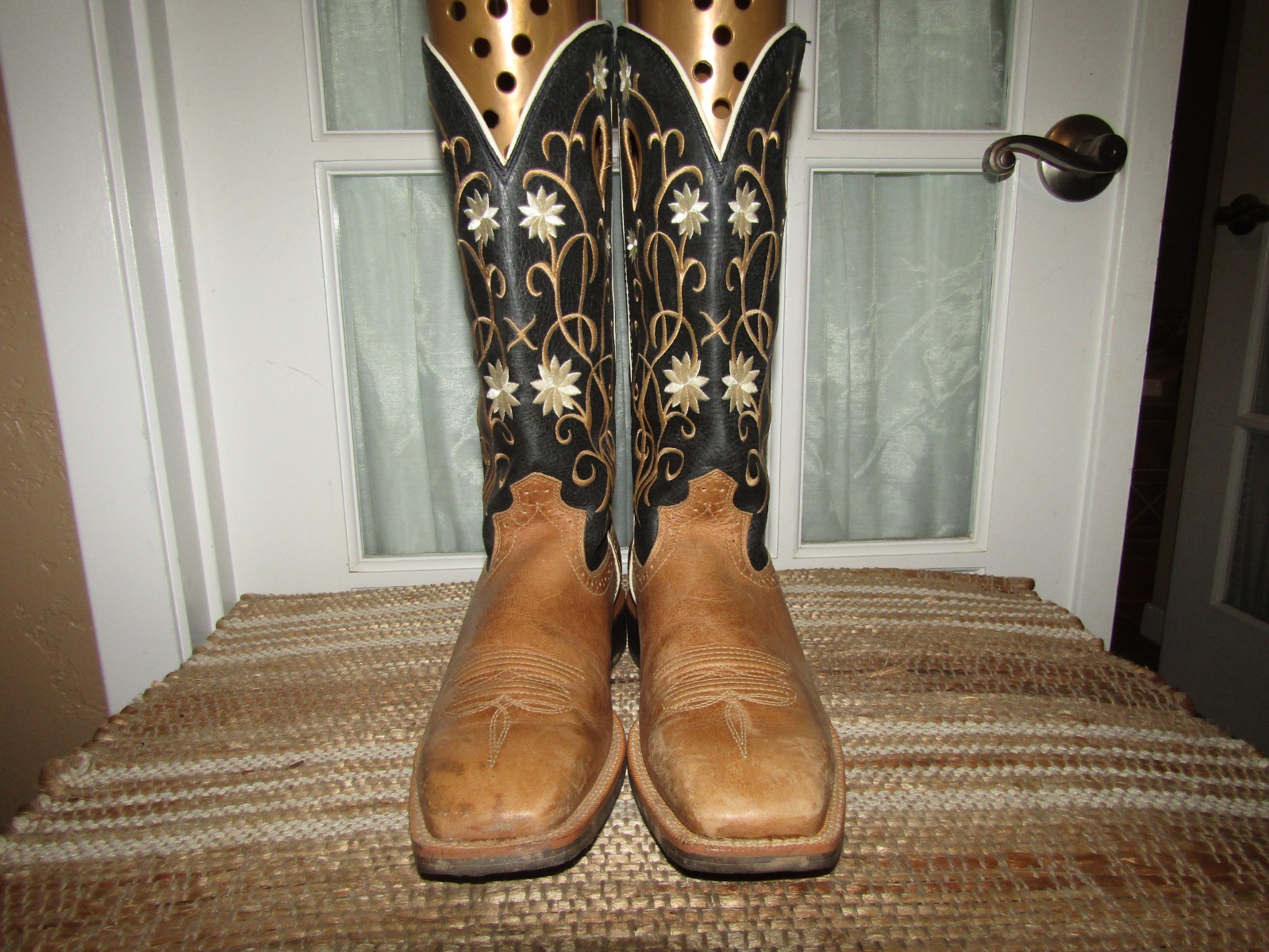 Twisted X WRS0009 Floral Stitched Cowgirl Square Toe Boots Womens size 8.5 C