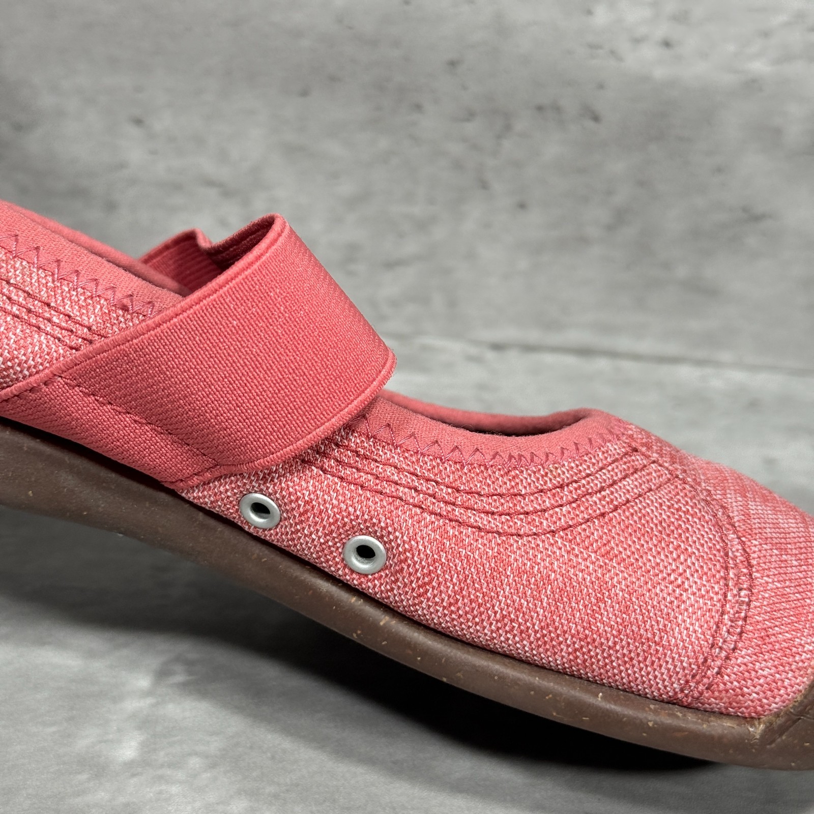 KEEN Sienna Red Coral Slip On Mary Jane Style Shoes Flats Women’s Size 7.5