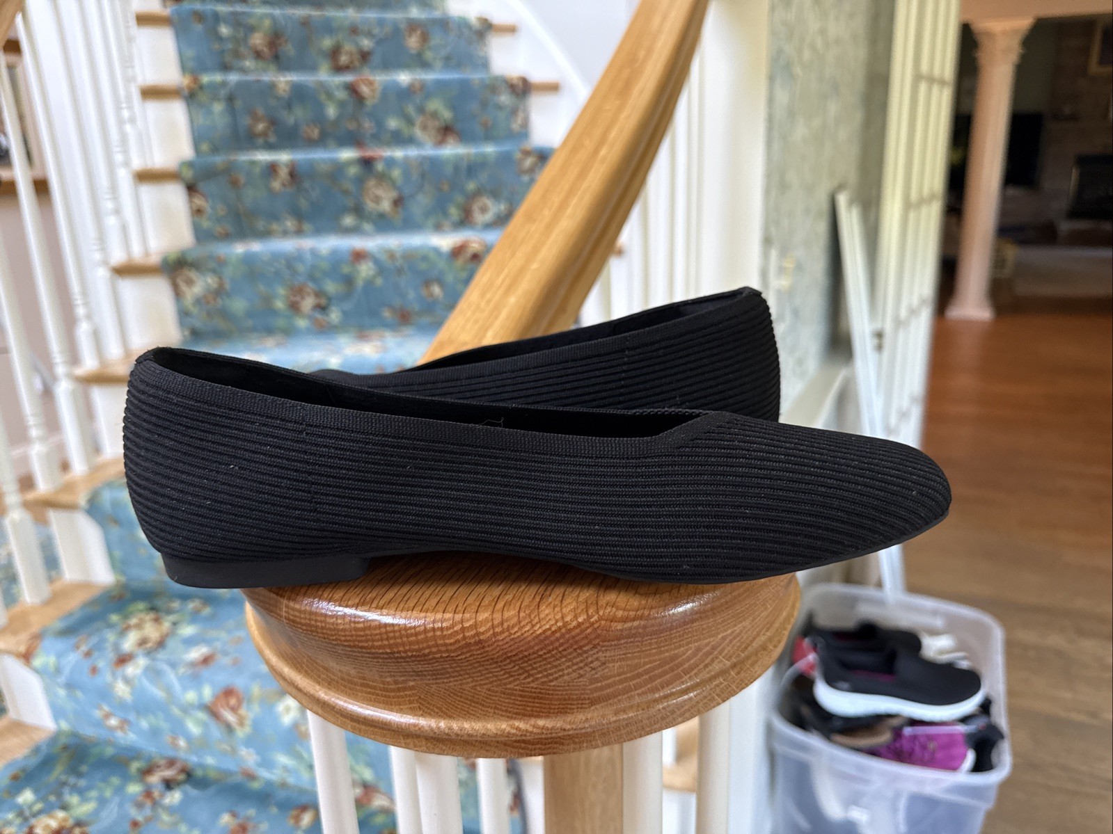 Vivaia Margot 2.0 Square Toe Flats Womens 11 EU 43 Black V-Cut Comfort Ret. $129