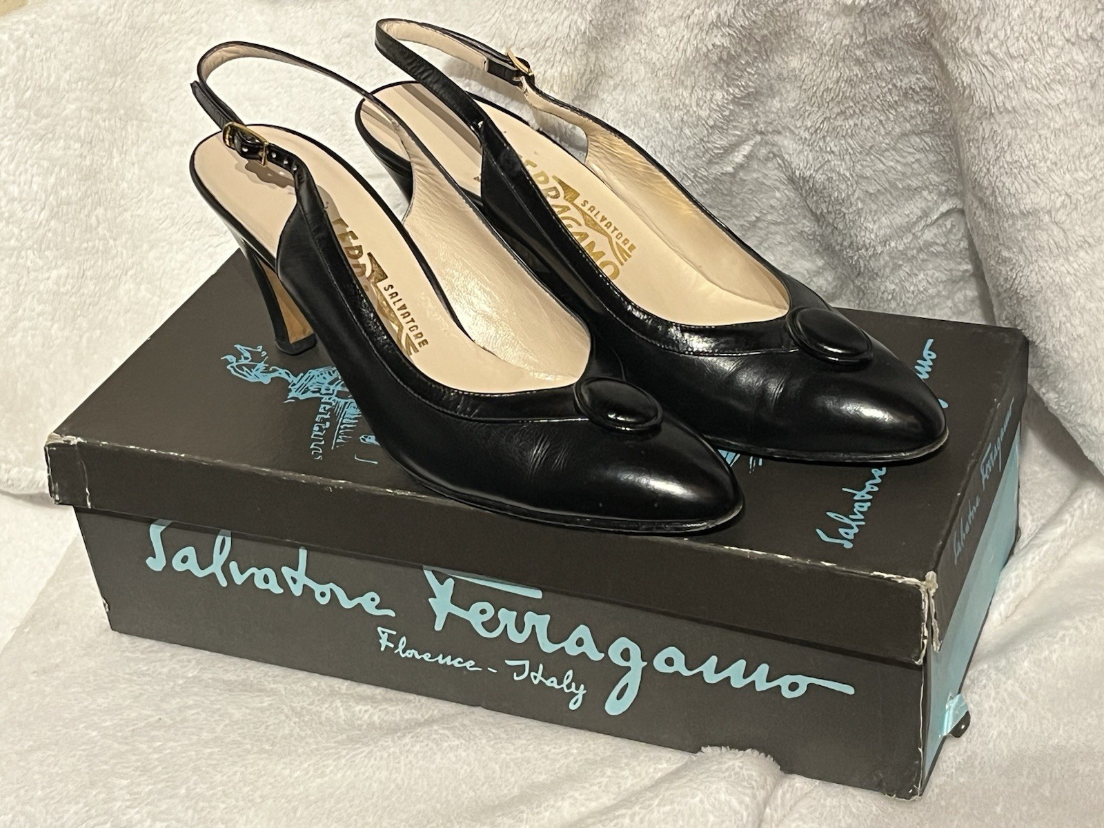 Salvatore Ferragamo Women’s Vintage Slingback Heels 7 1/2 AAA Narrow Black