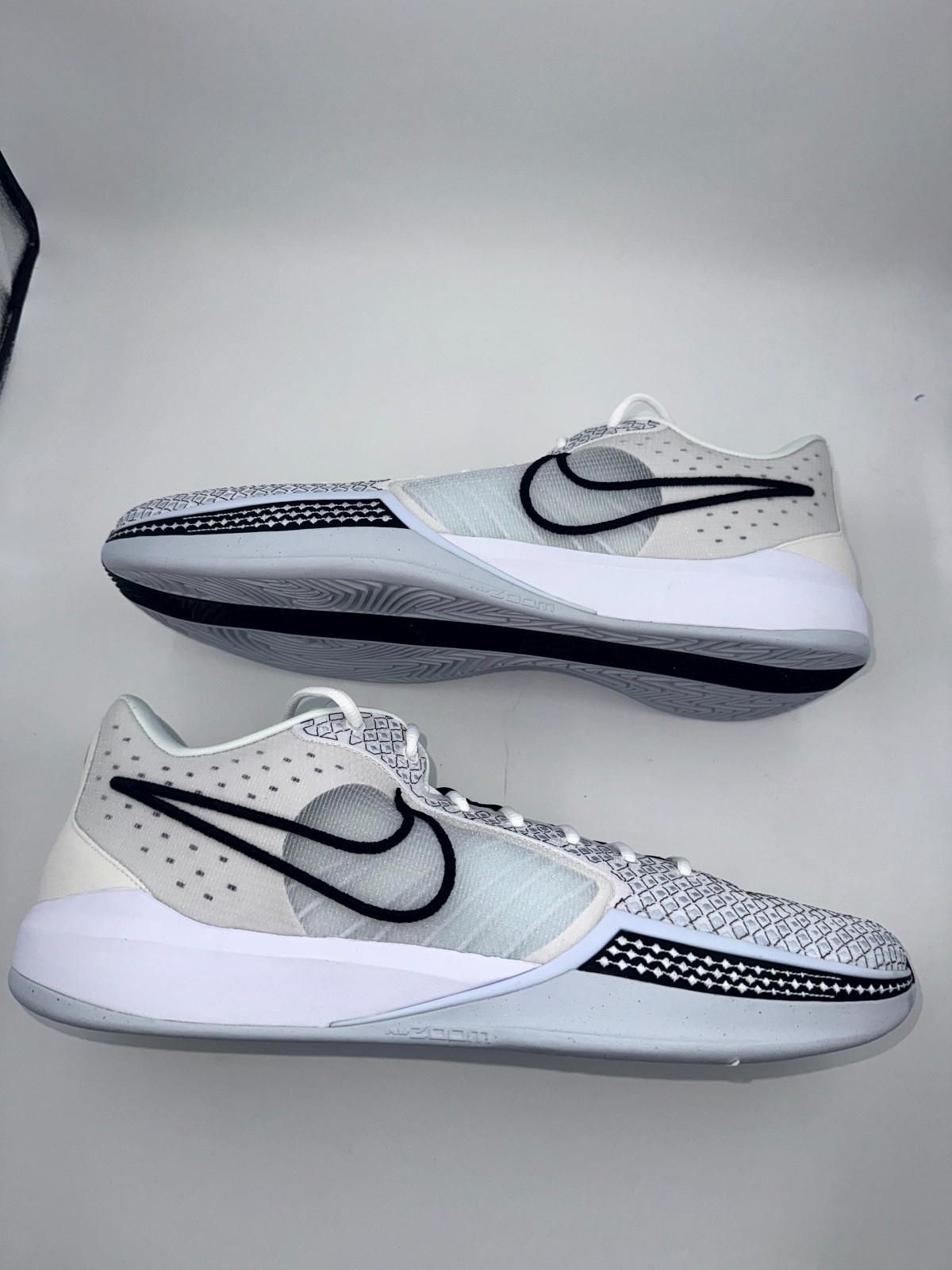 Nike Sabrina 1 Magnetic Basketball Shoes Women’s 19.5 White Black FQ3381-103