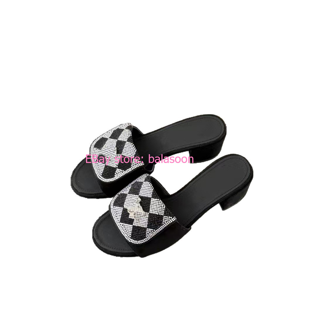 non-slip wear-resistant lightweight open toe plaid embossed slippers beach shoes